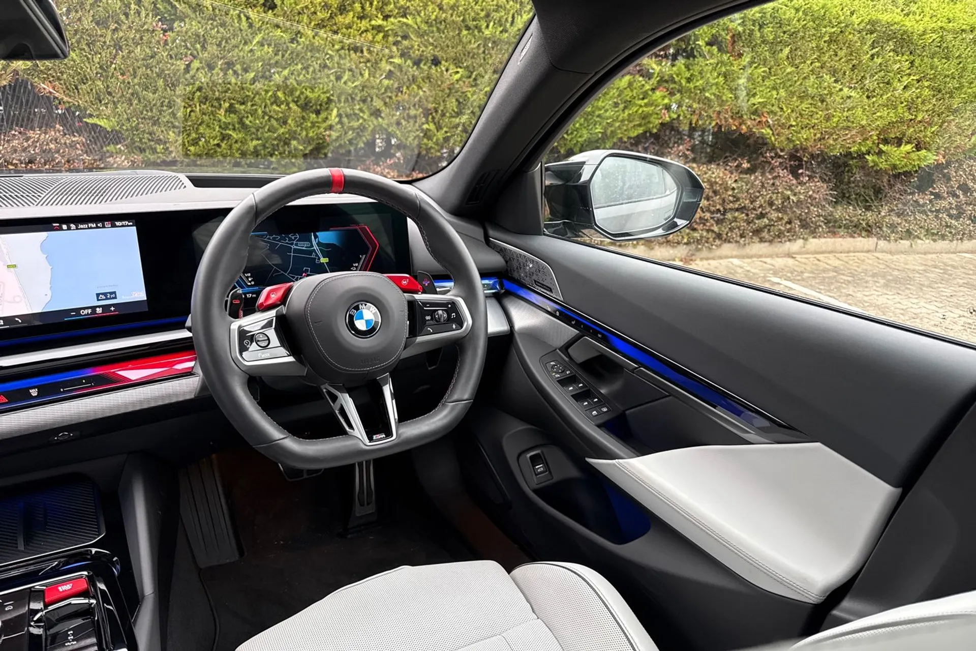 BMW M5 thumbnail image number 62