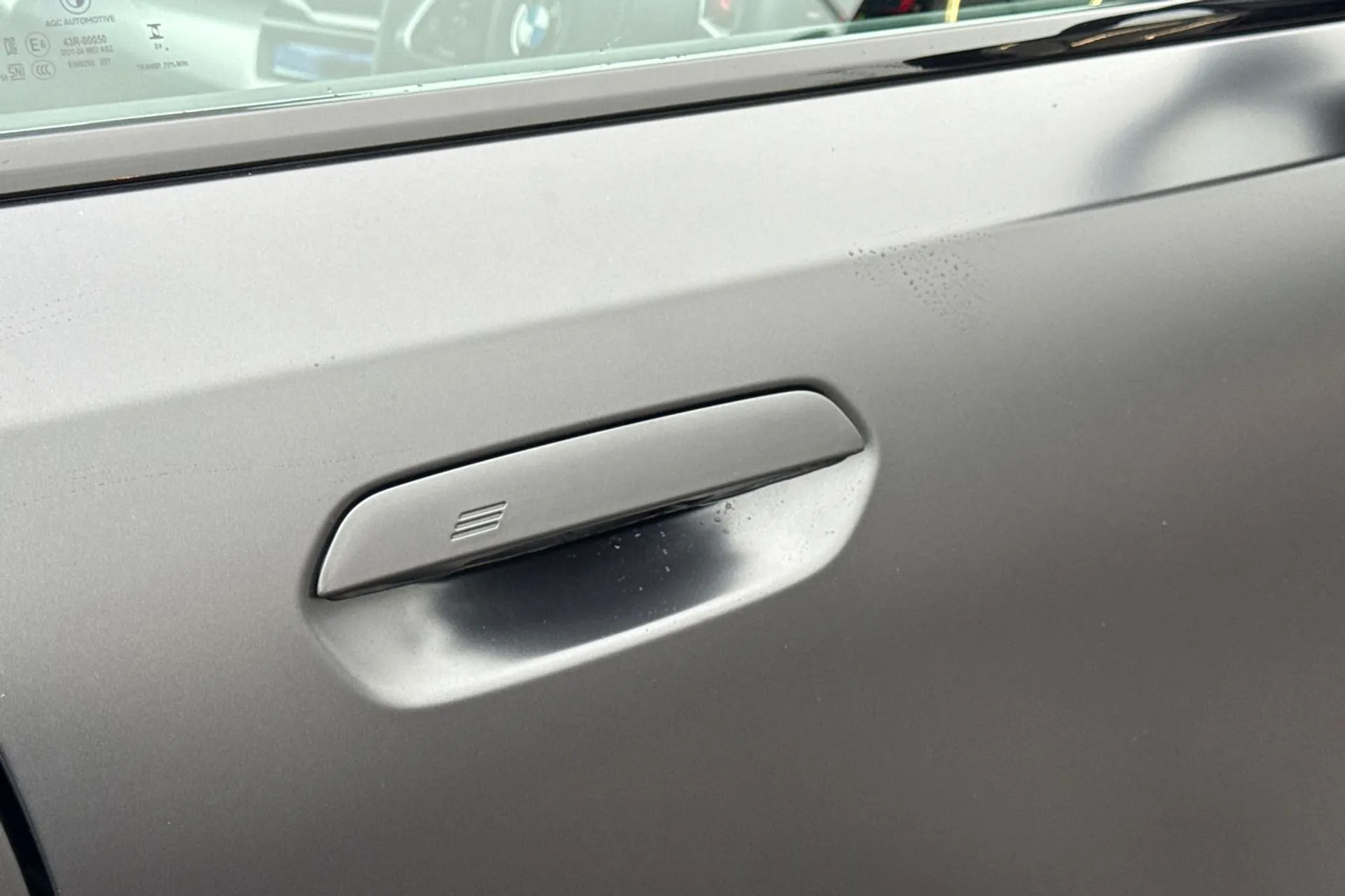 BMW M5 thumbnail image number 35