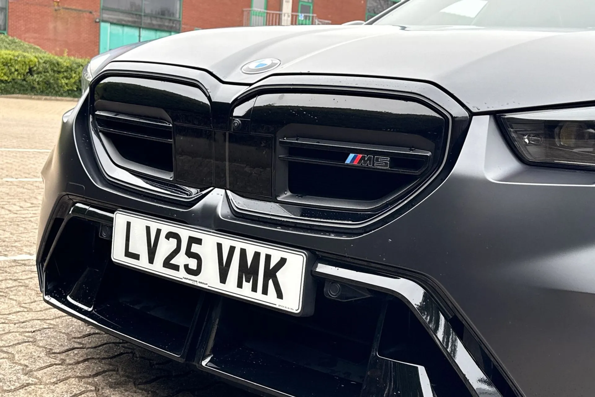 BMW M5 thumbnail image number 23