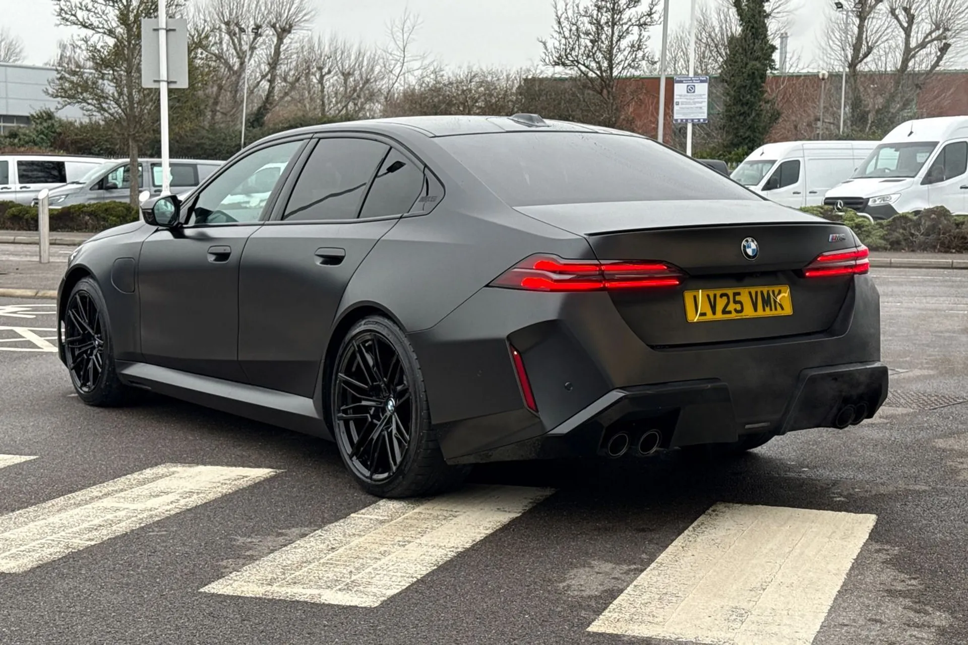 BMW M5 thumbnail image number 15