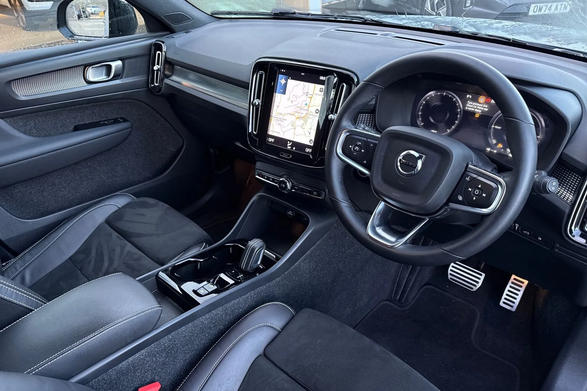 Volvo XC40 thumbnail image number 5