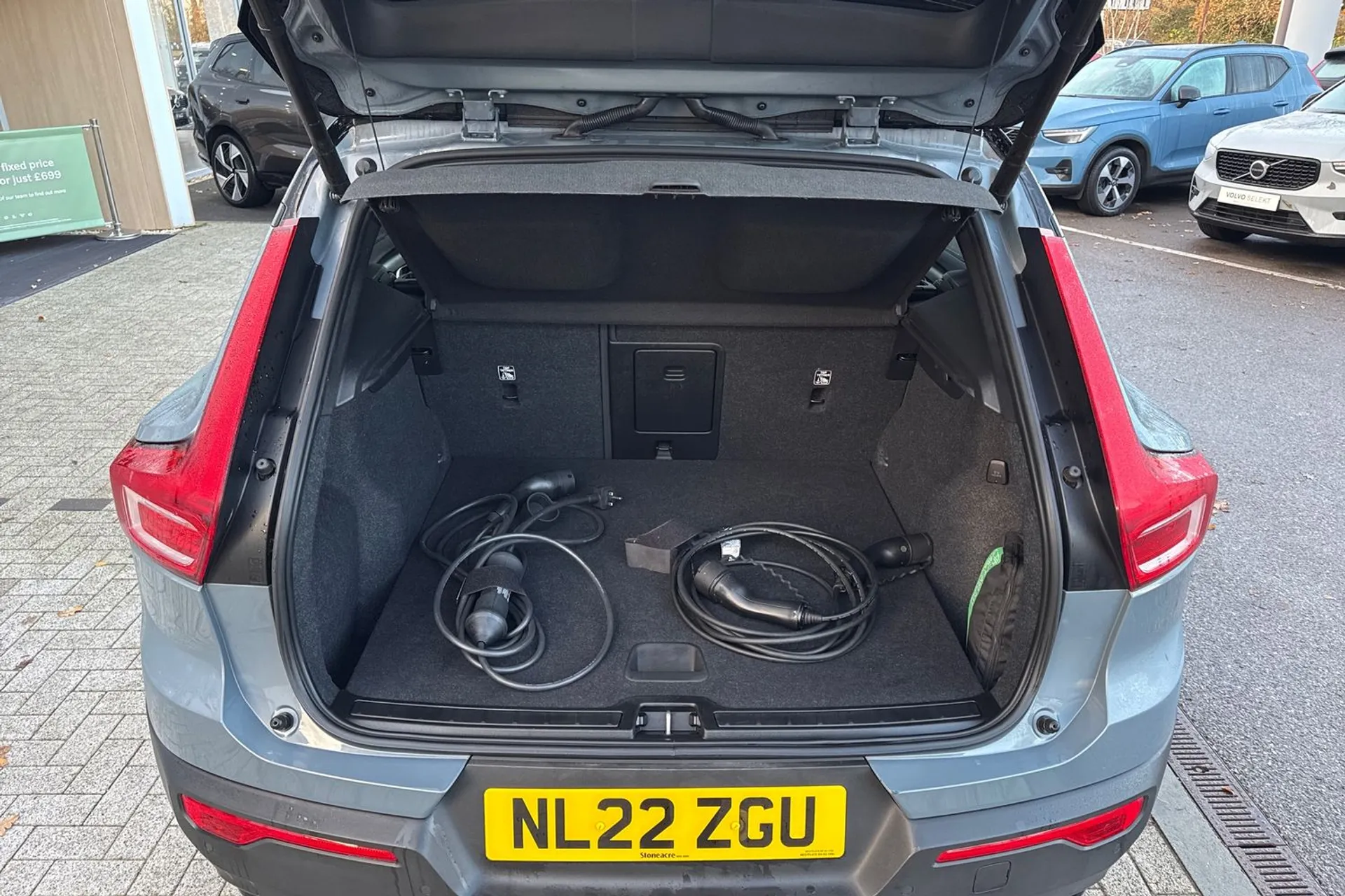 Volvo XC40 thumbnail image number 19