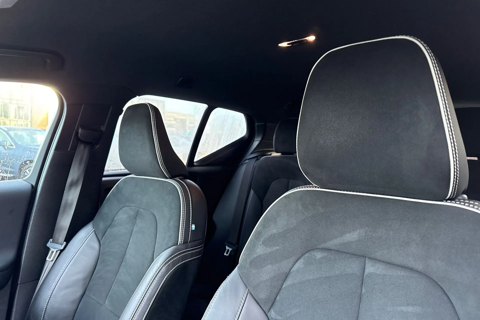 Volvo XC40 thumbnail image number 28