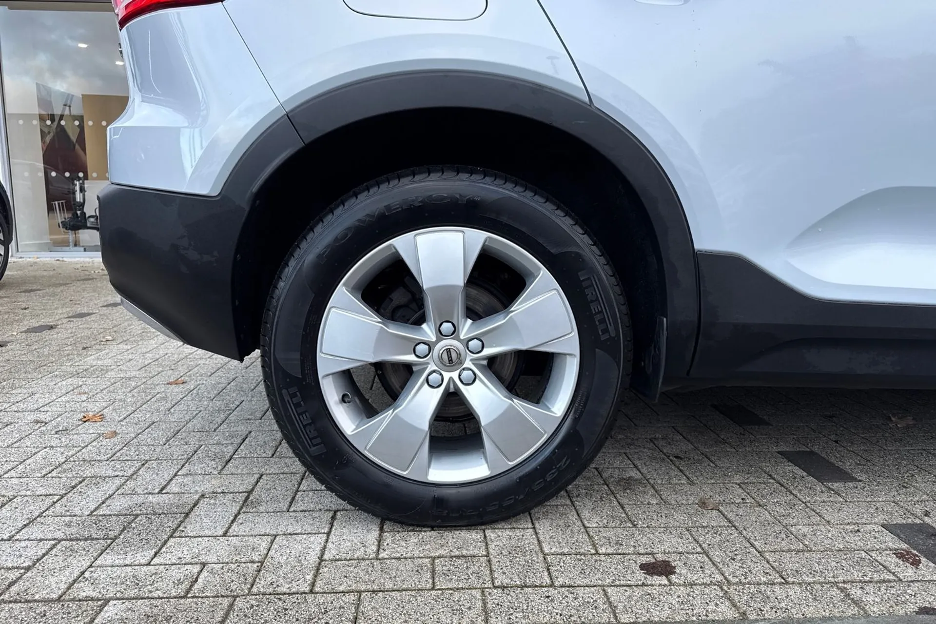 Volvo XC40 thumbnail image number 14