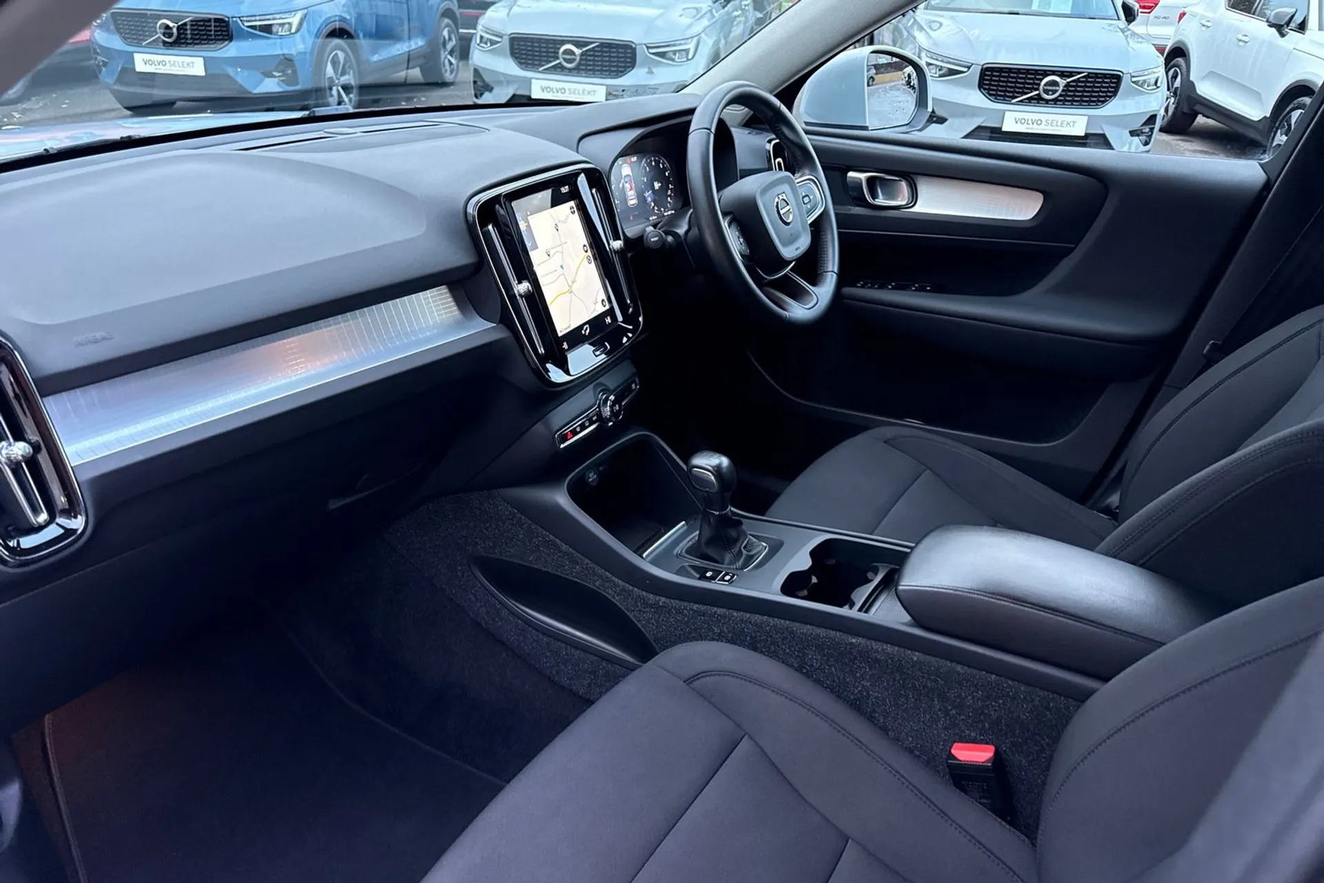 Volvo XC40 thumbnail image number 27