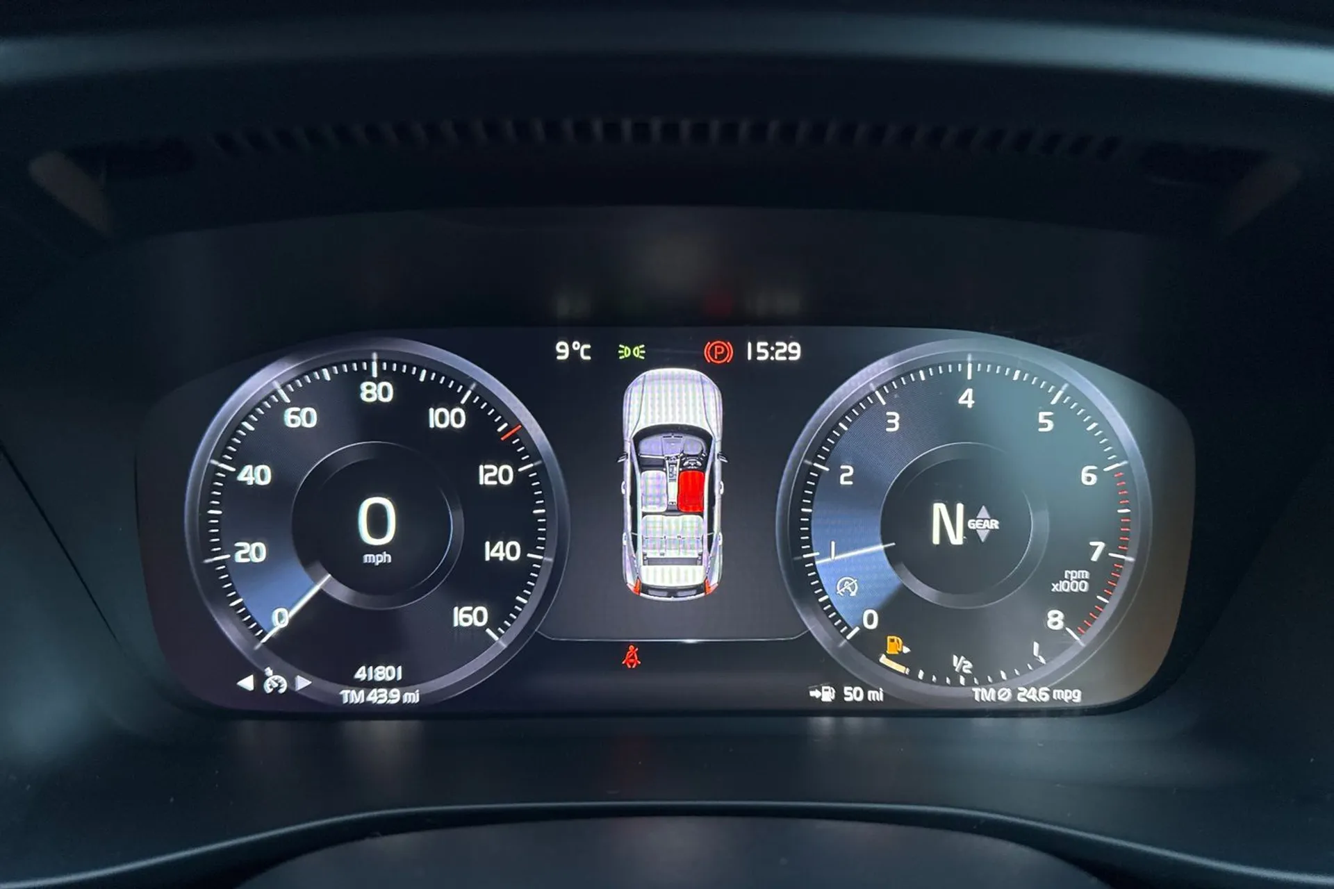 Volvo XC40 thumbnail image number 43