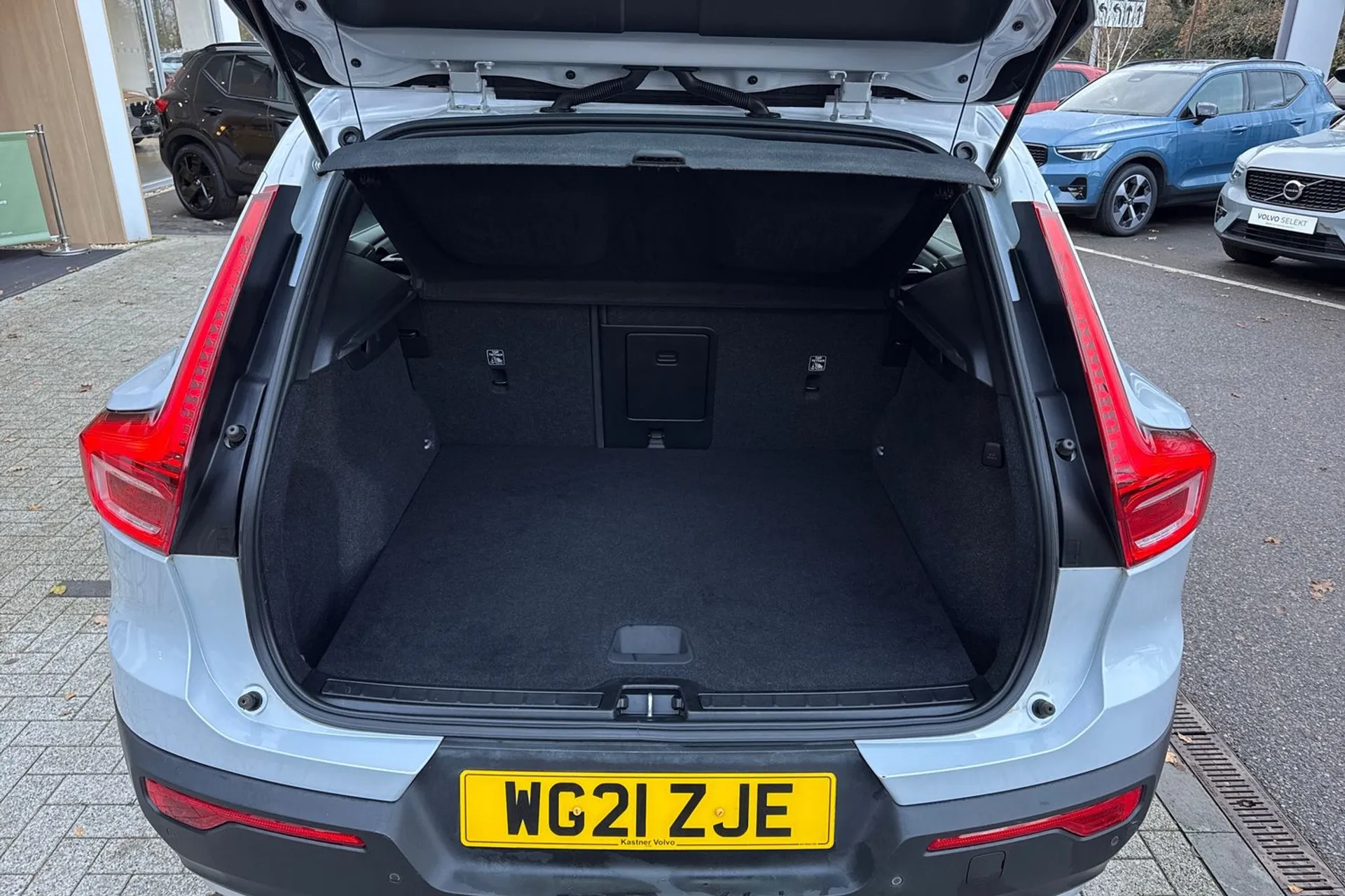 Volvo XC40 thumbnail image number 20