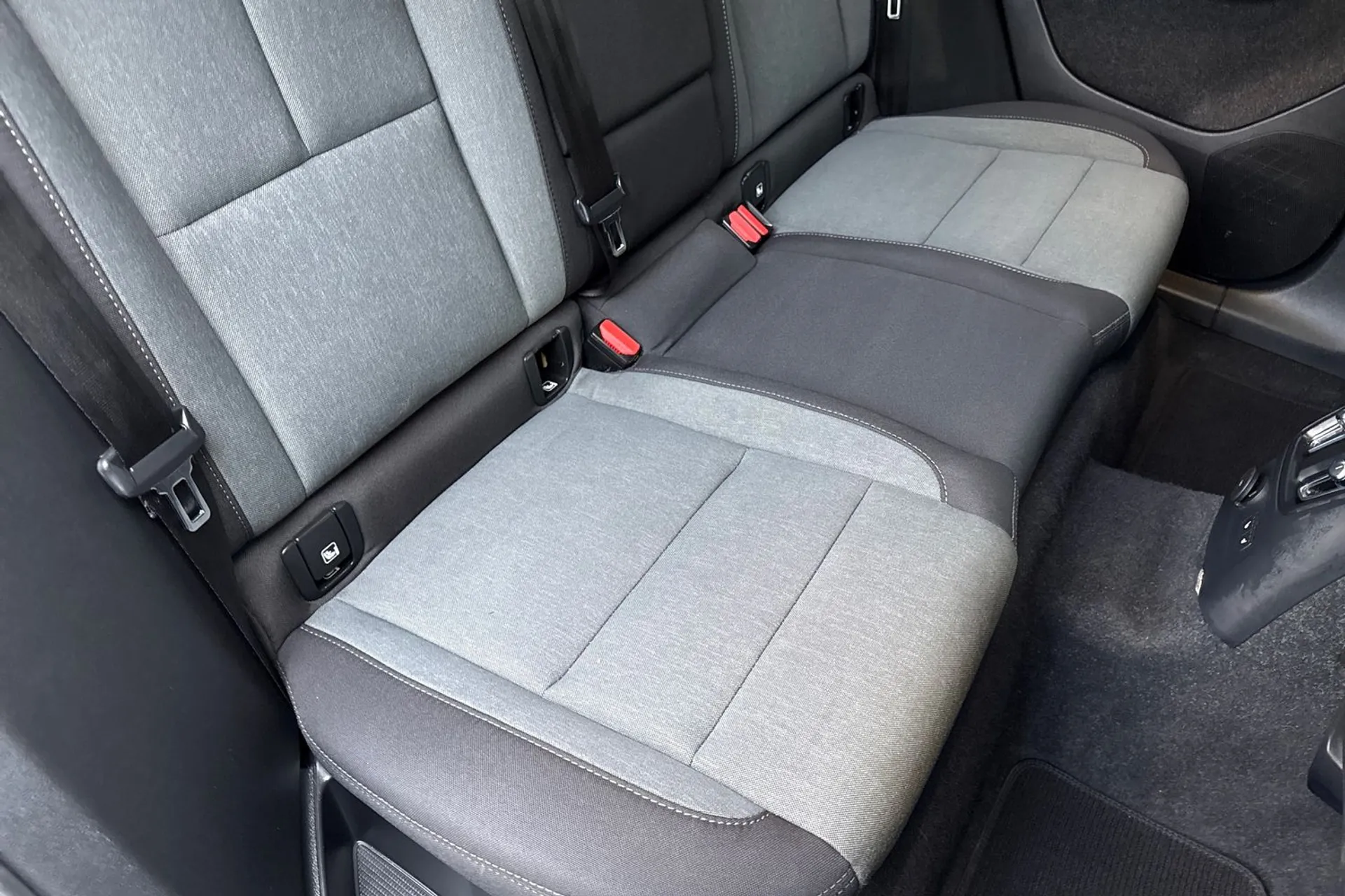 Volvo XC40 thumbnail image number 24