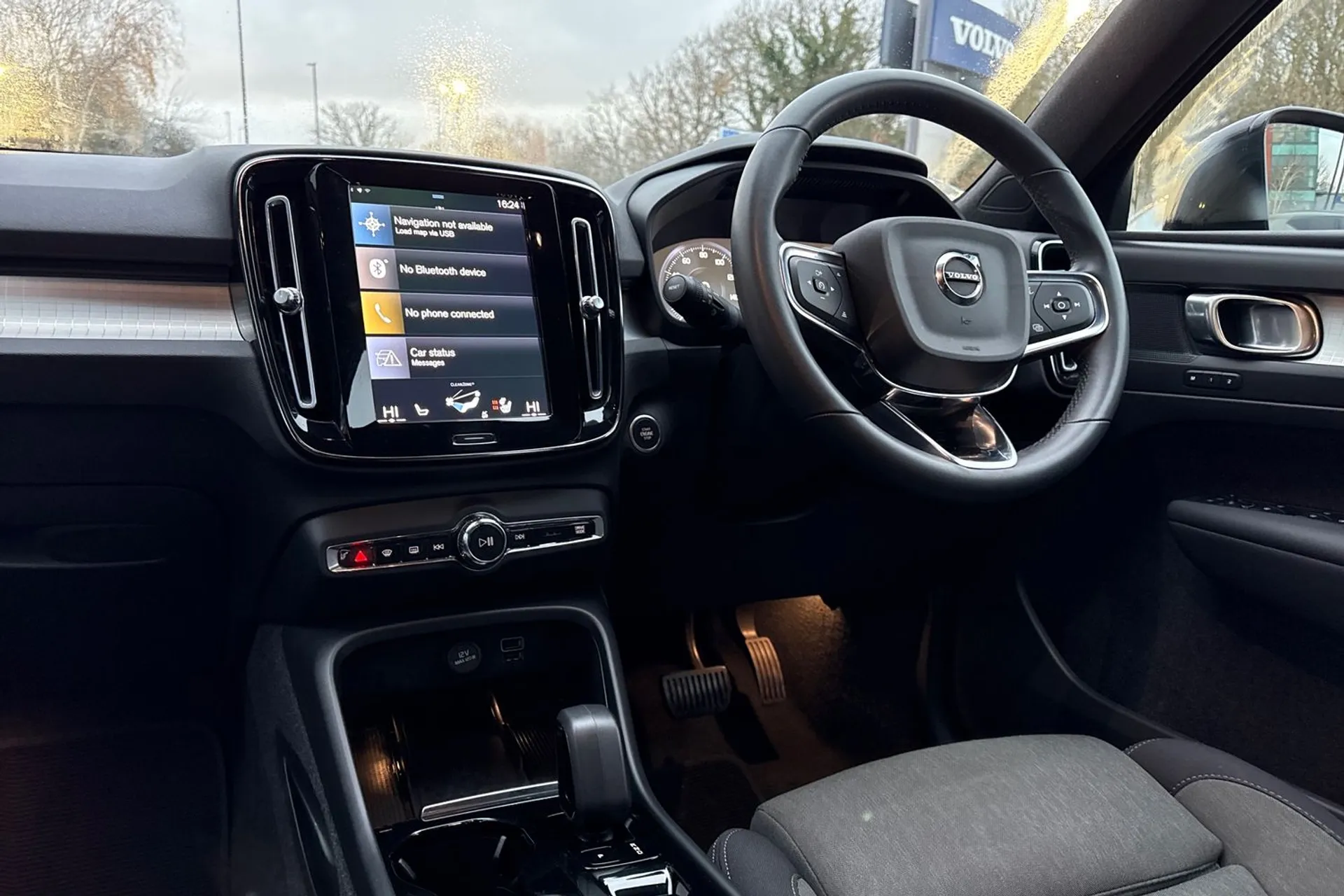 Volvo XC40 thumbnail image number 34