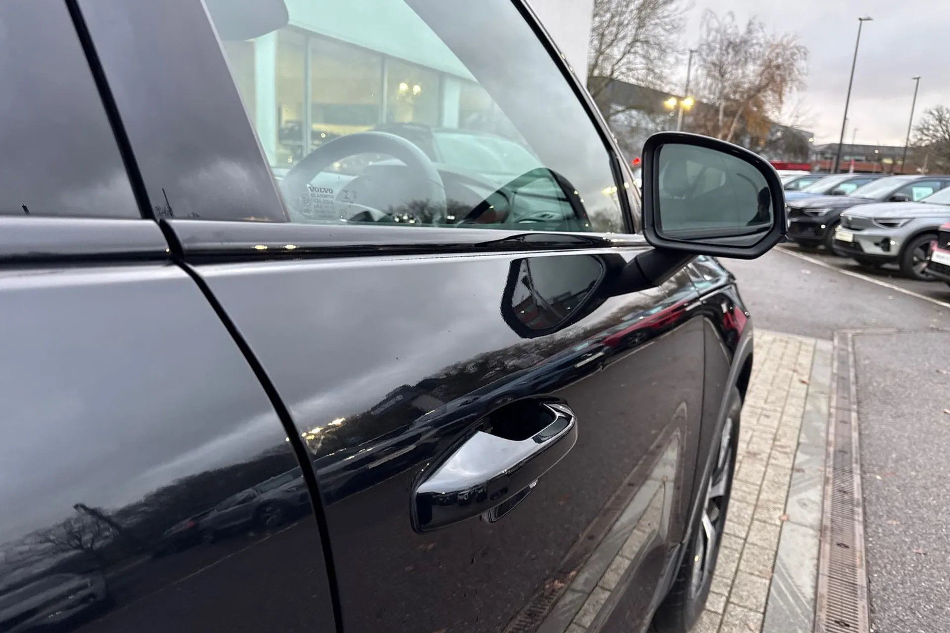 Volvo XC40 thumbnail image number 16