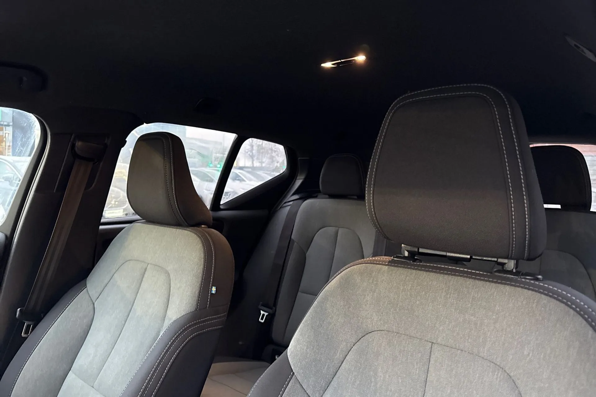 Volvo XC40 thumbnail image number 28