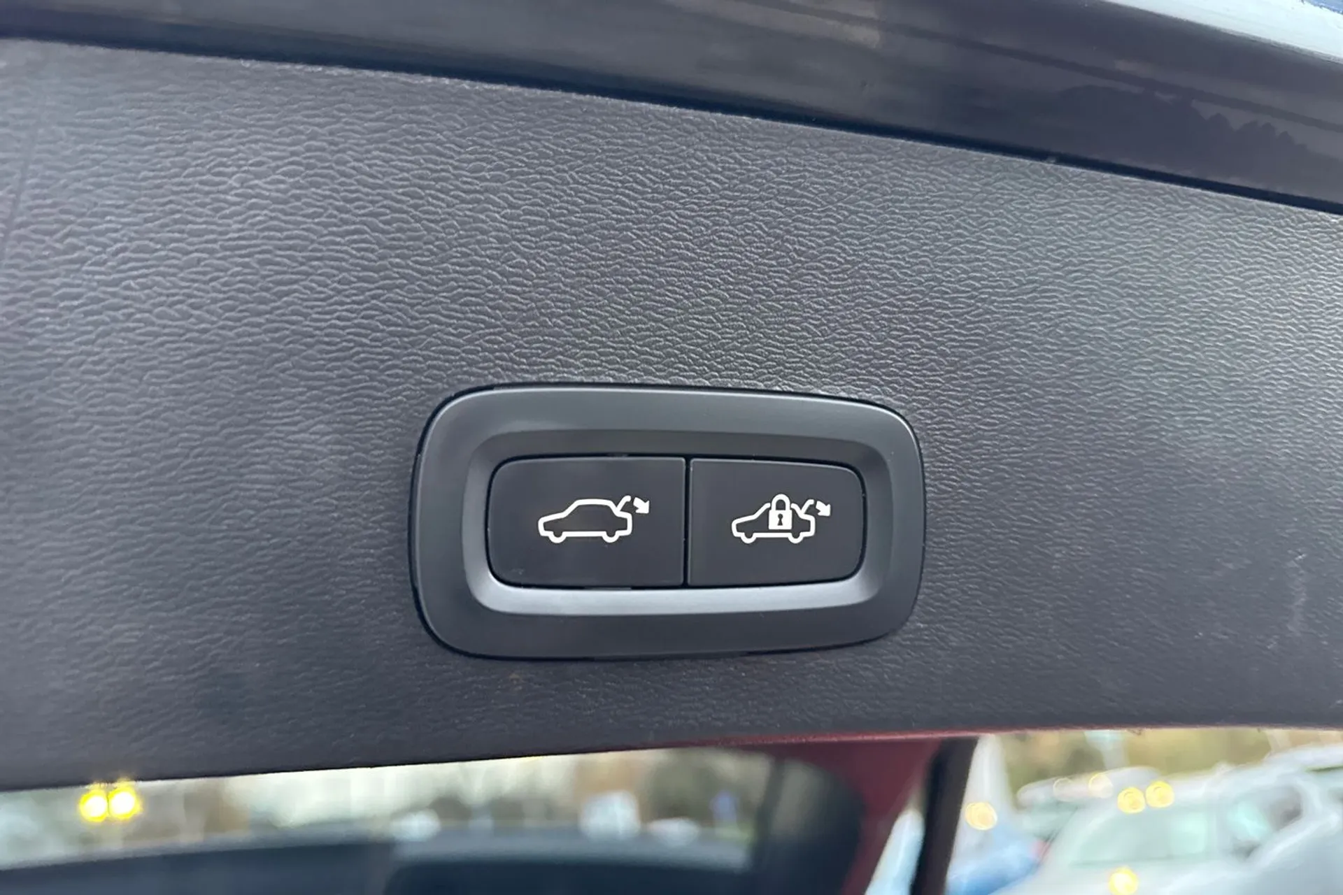 Volvo XC40 thumbnail image number 20