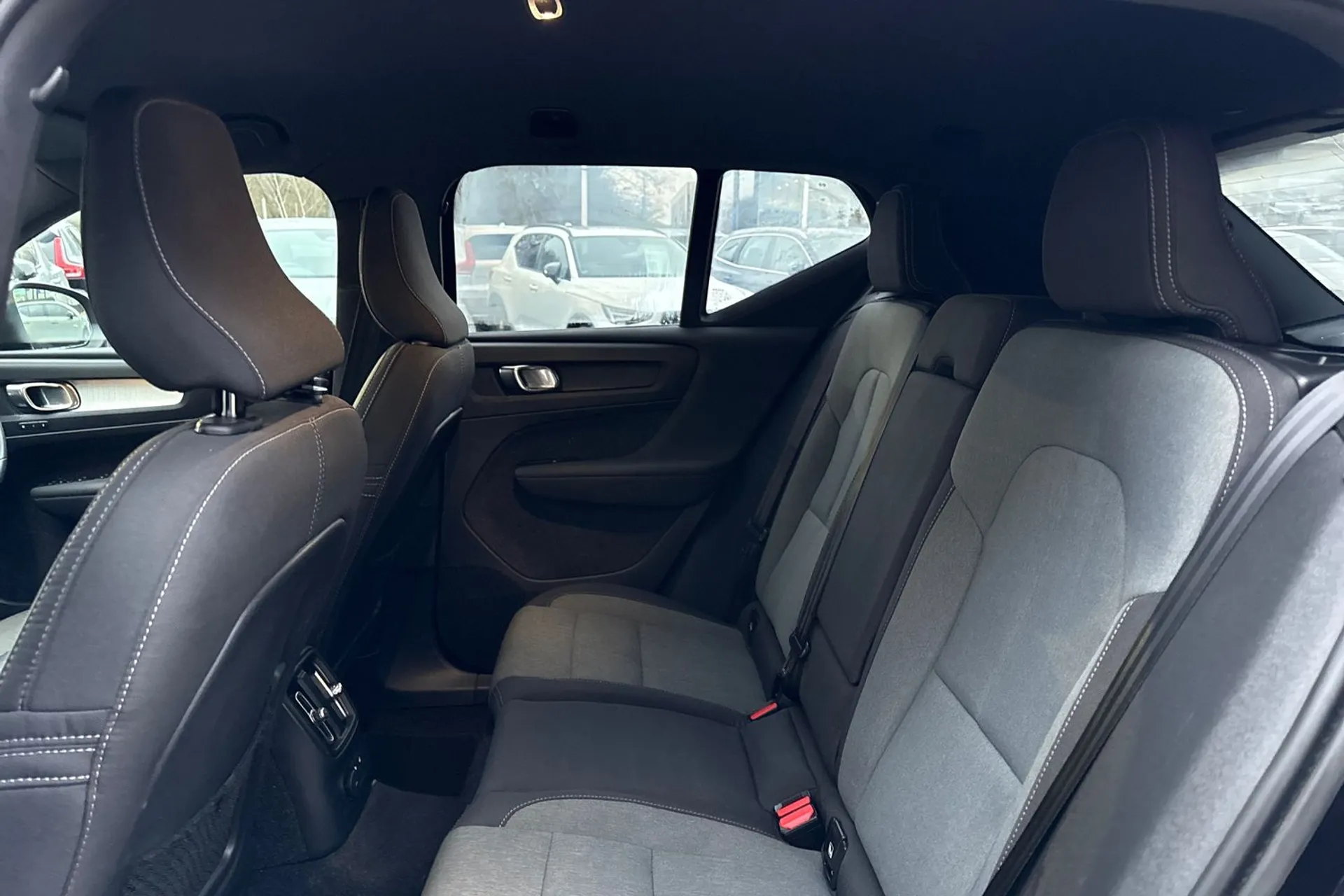 Volvo XC40 thumbnail image number 29