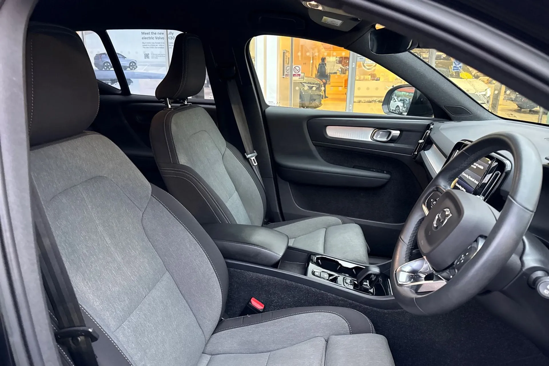 Volvo XC40 thumbnail image number 25