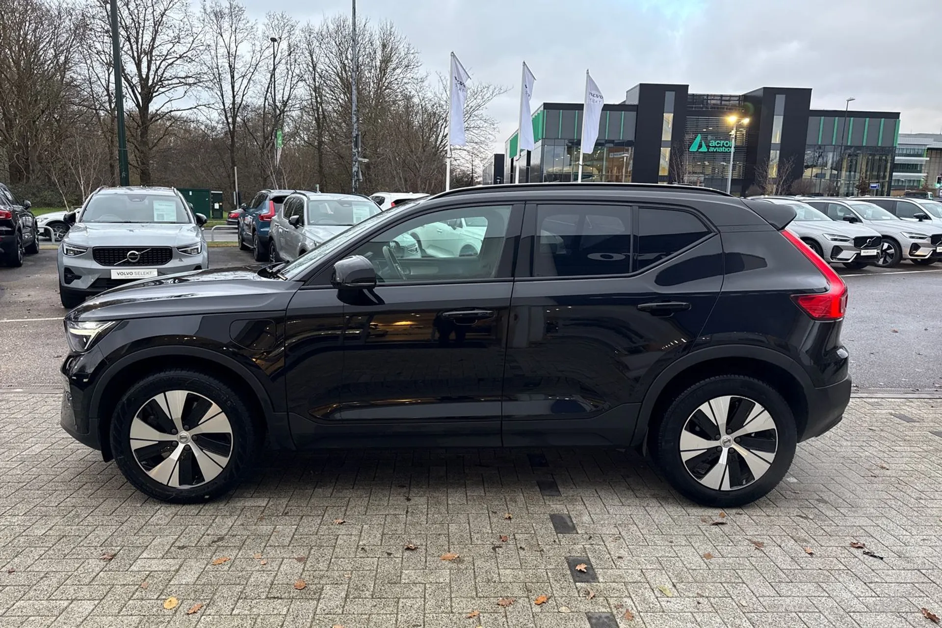 Volvo XC40 thumbnail image number 10