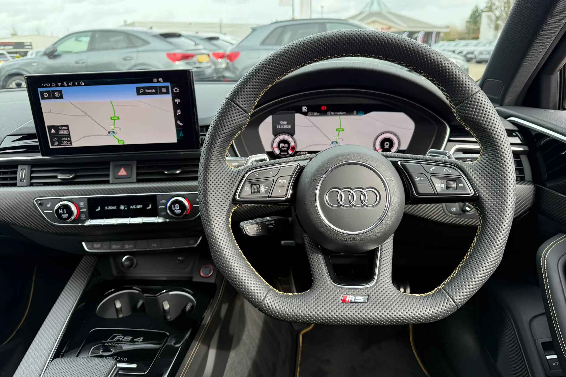 Audi RS4 thumbnail image number 8