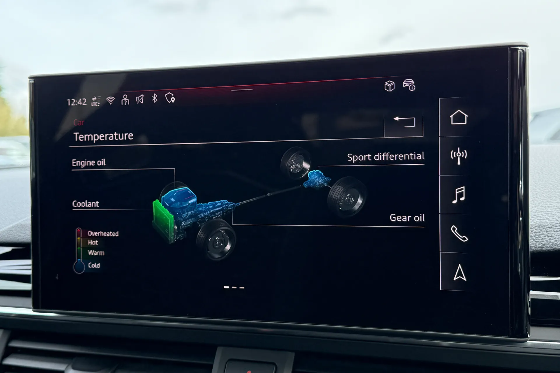 Audi RS4 thumbnail image number 16