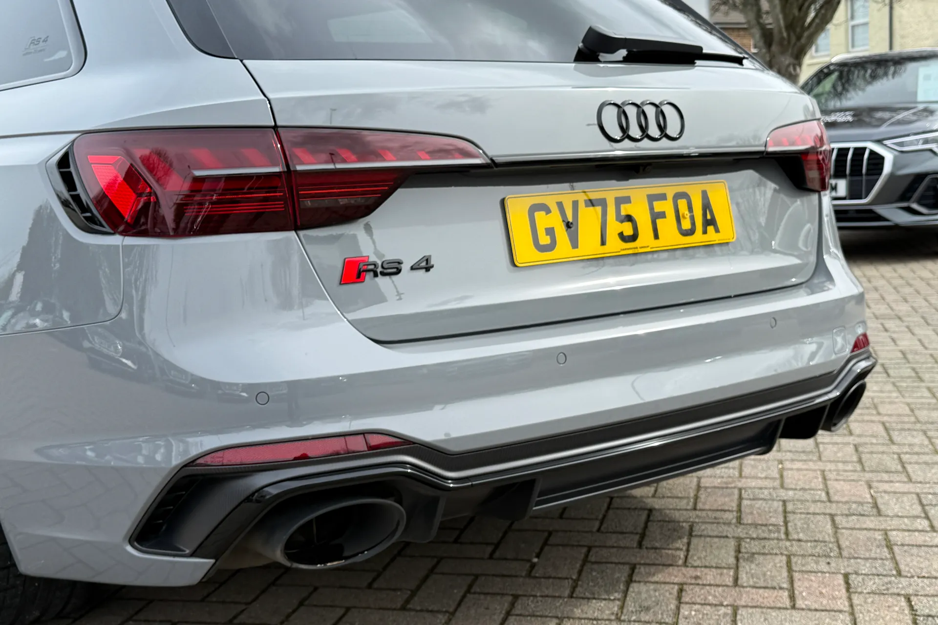 Audi RS4 thumbnail image number 62