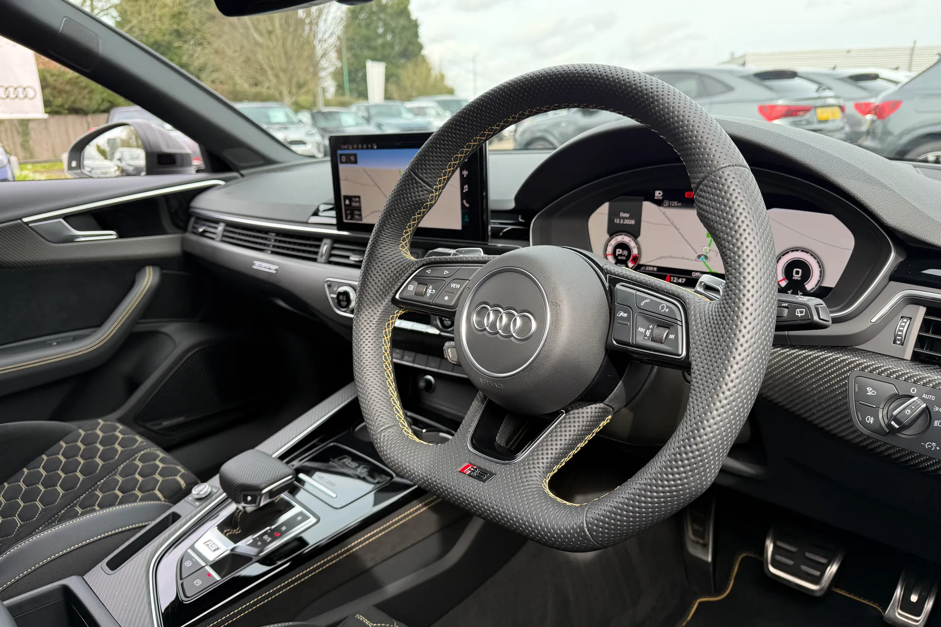 Audi RS4 thumbnail image number 34