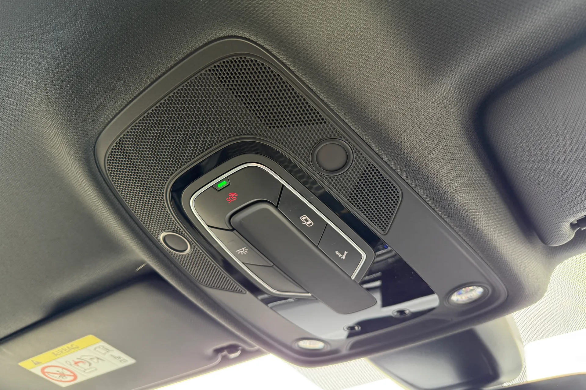 Audi RS4 thumbnail image number 26