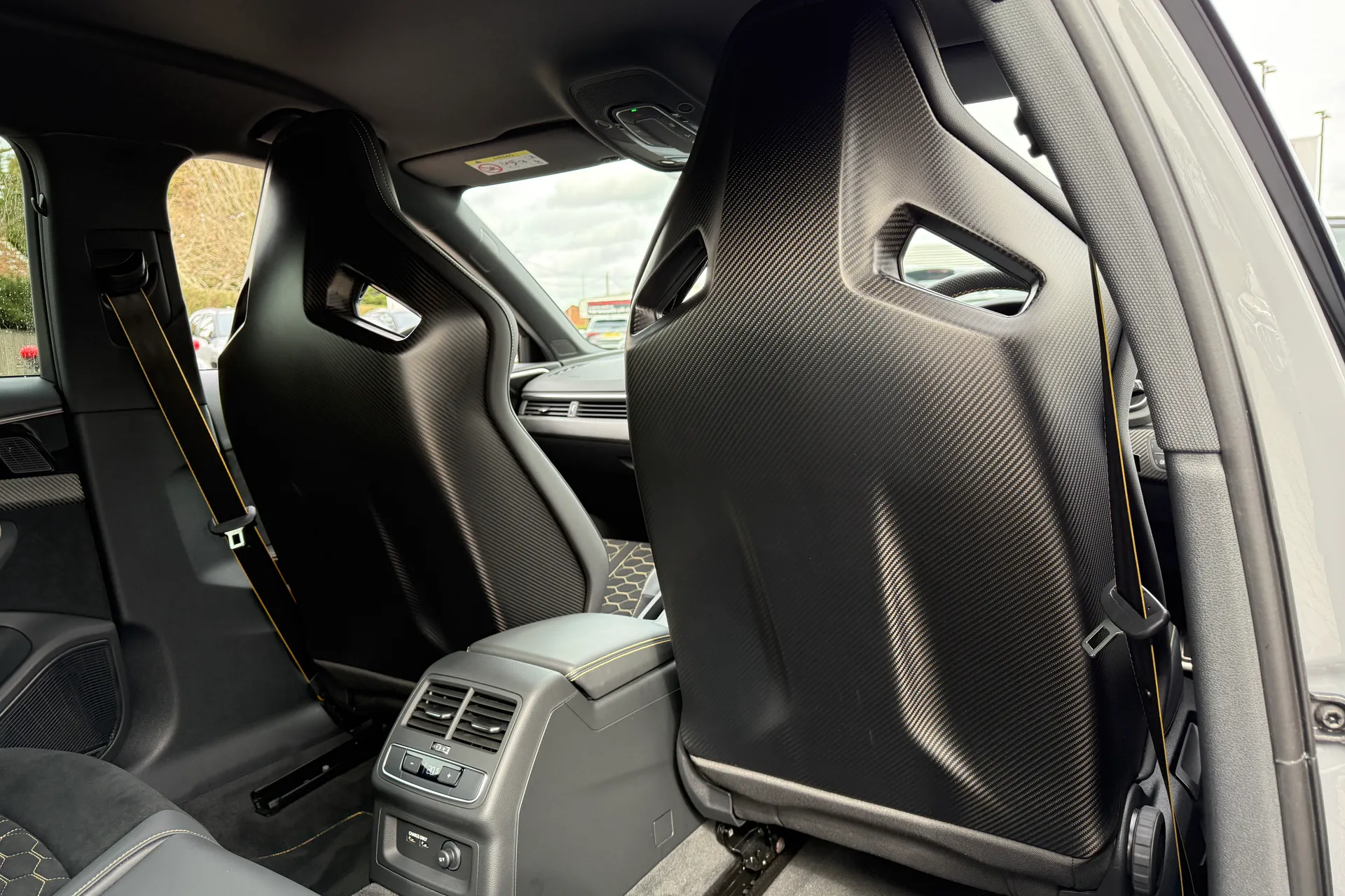 Audi RS4 thumbnail image number 54