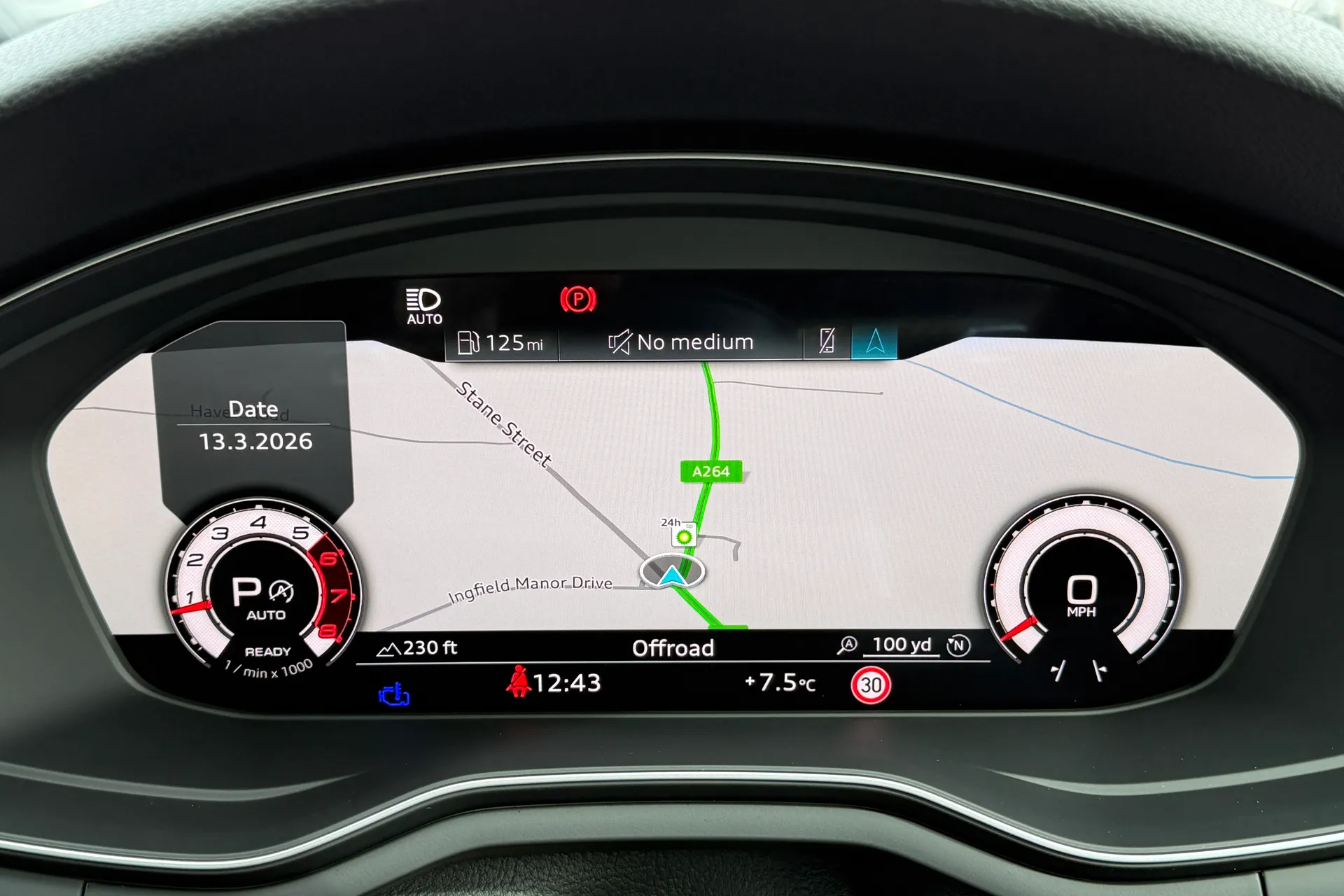 Audi RS4 thumbnail image number 19