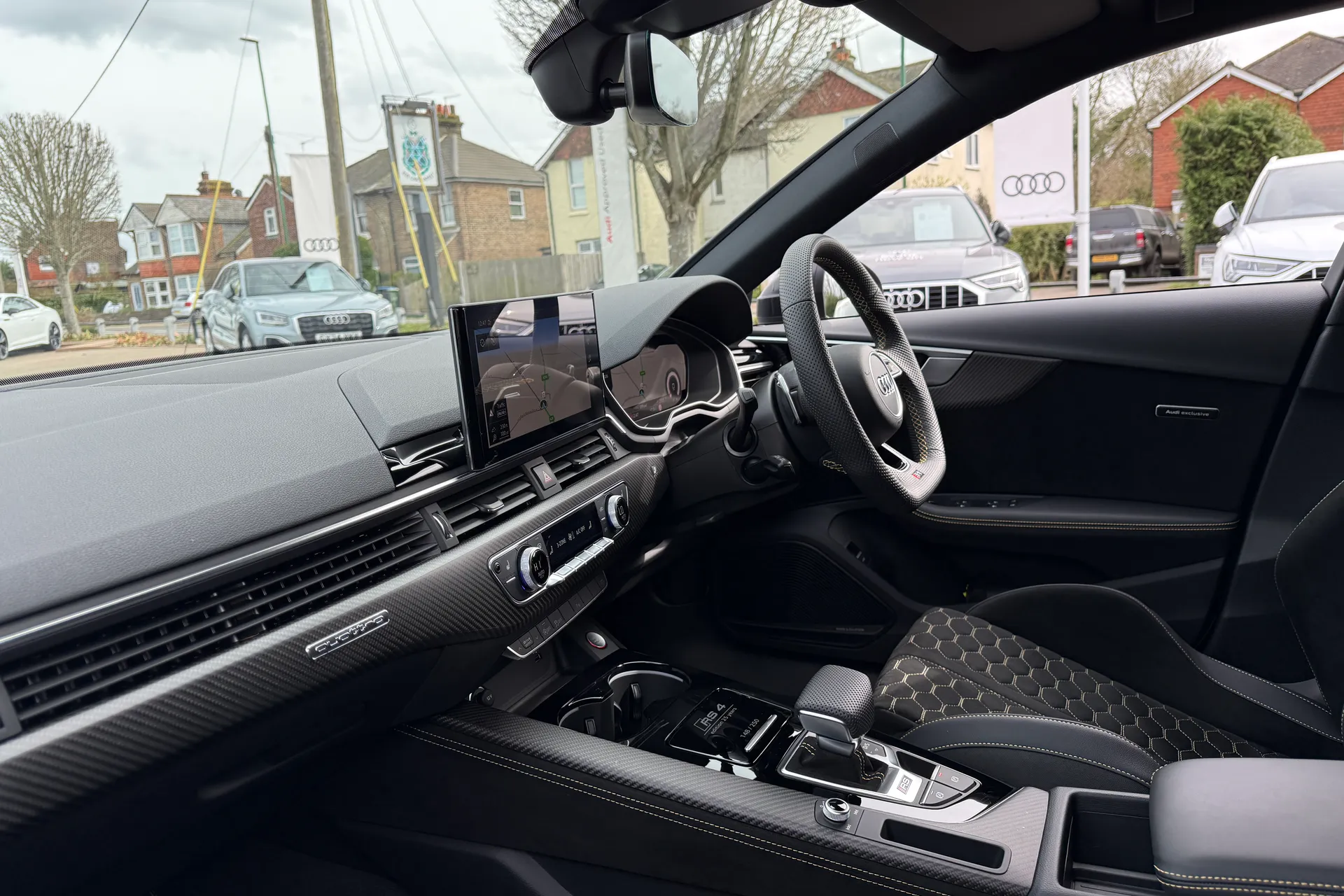 Audi RS4 thumbnail image number 35