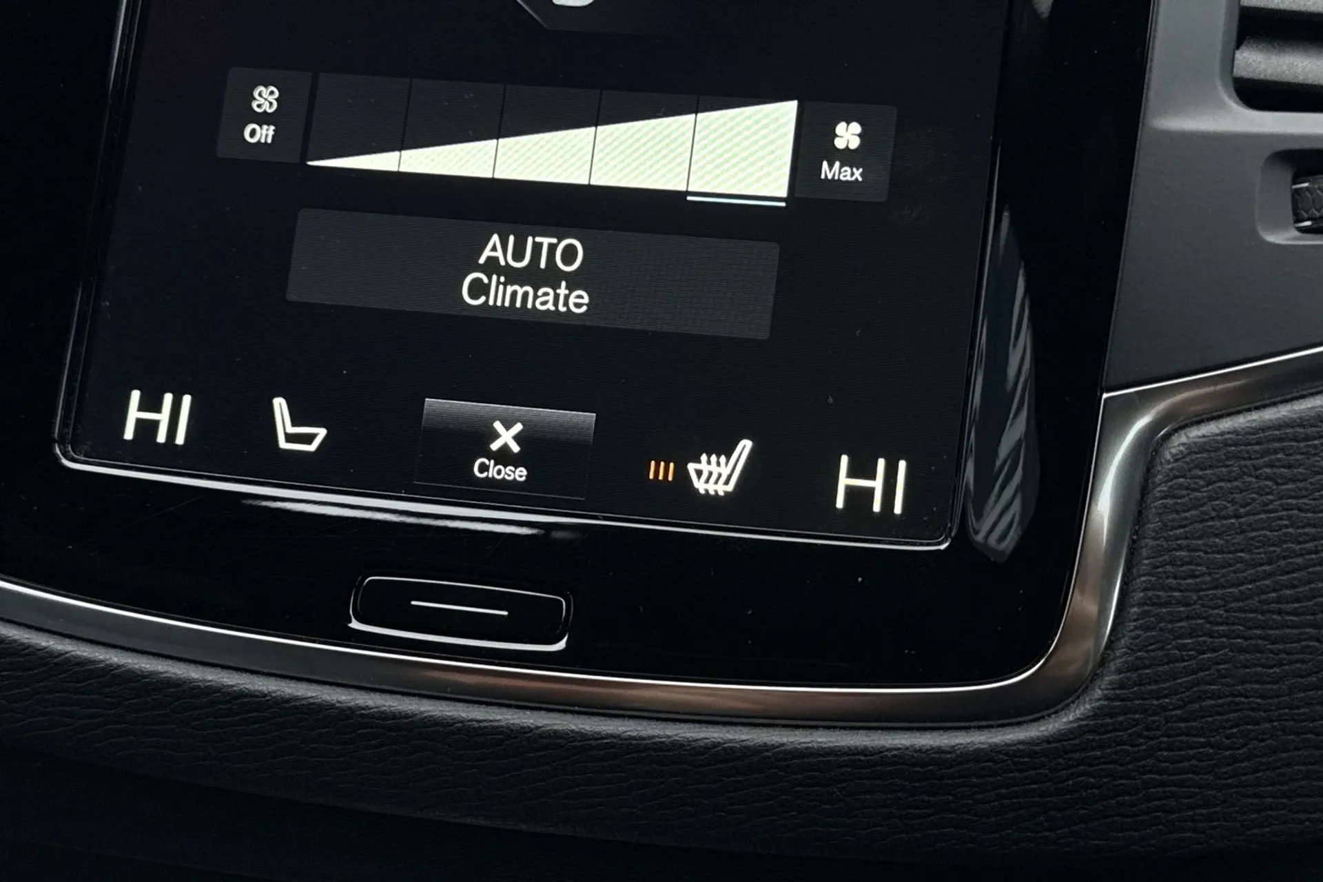 Volvo XC90 thumbnail image number 43