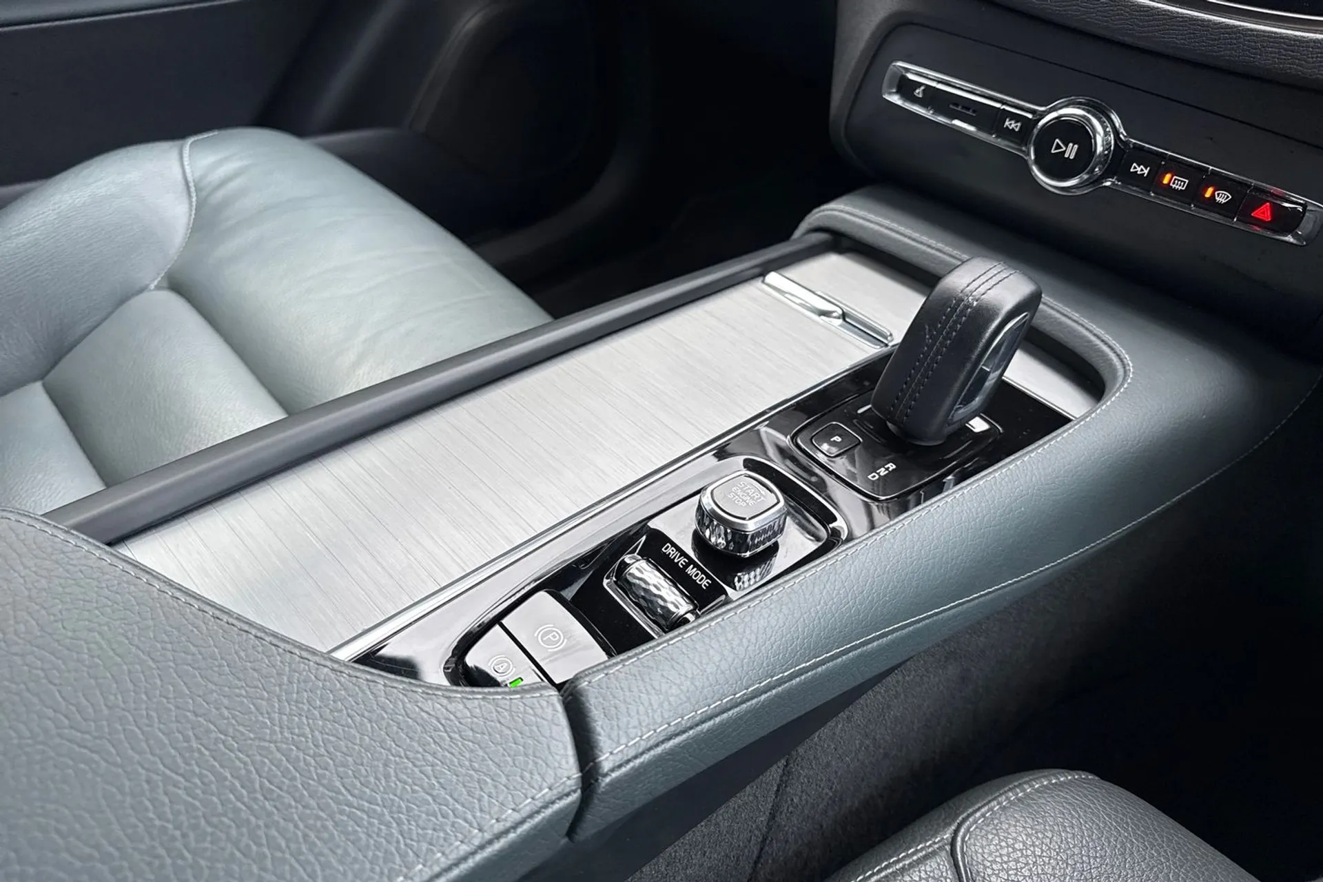 Volvo XC90 thumbnail image number 47