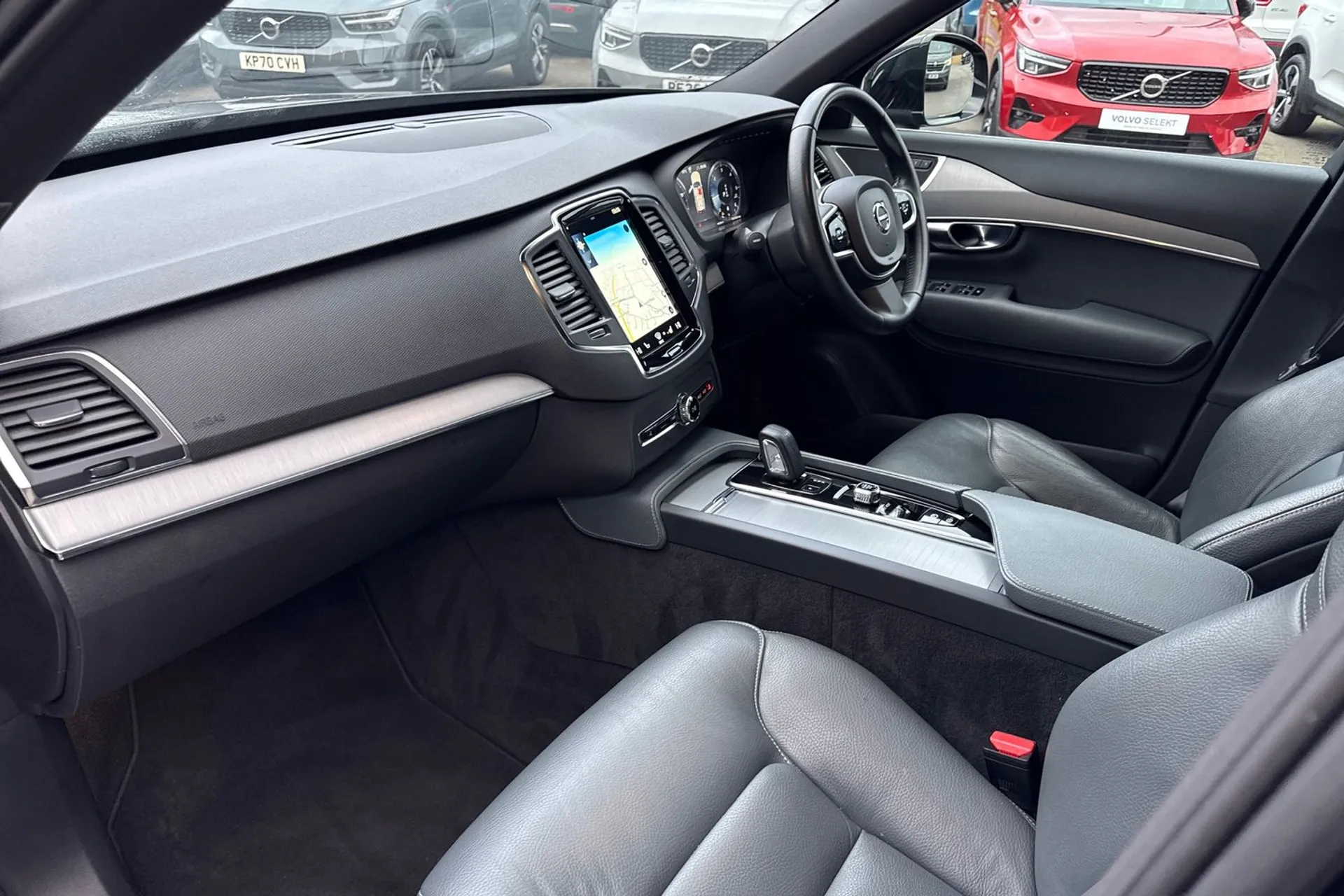 Volvo XC90 thumbnail image number 31