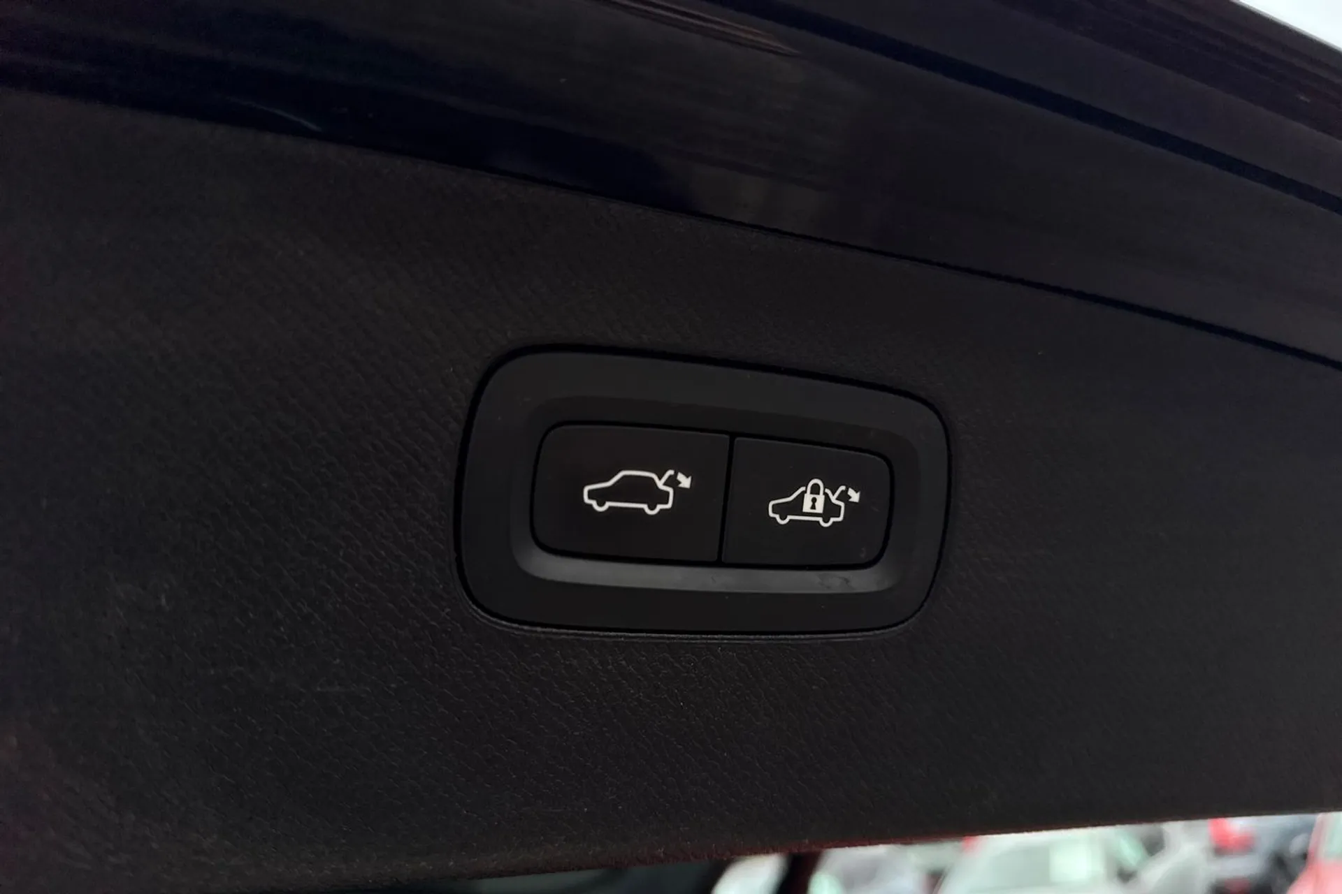 Volvo XC90 thumbnail image number 24