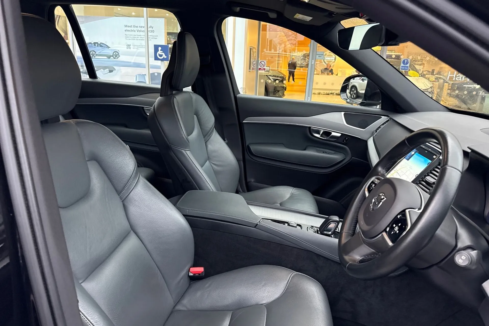 Volvo XC90 thumbnail image number 30