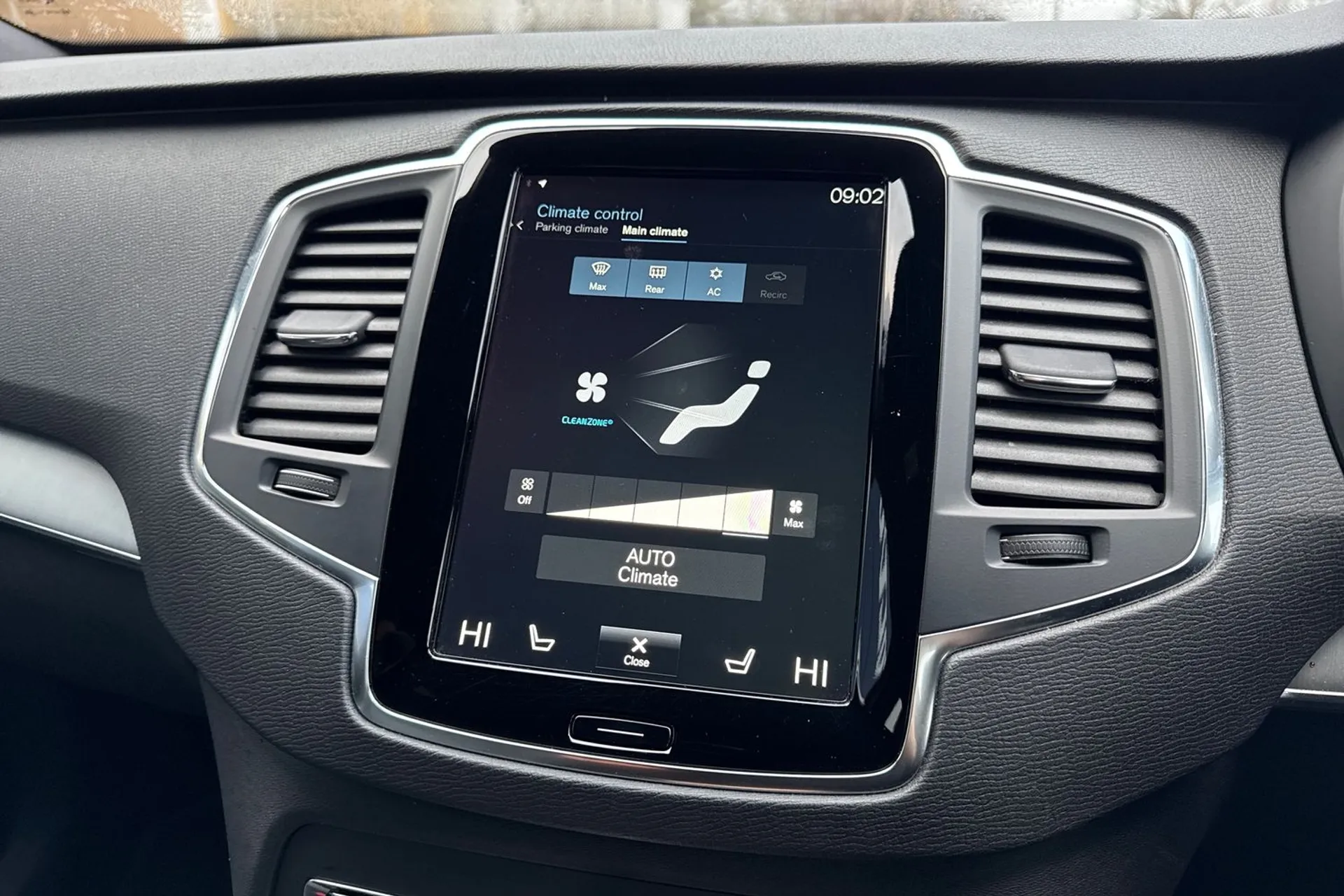 Volvo XC90 thumbnail image number 42