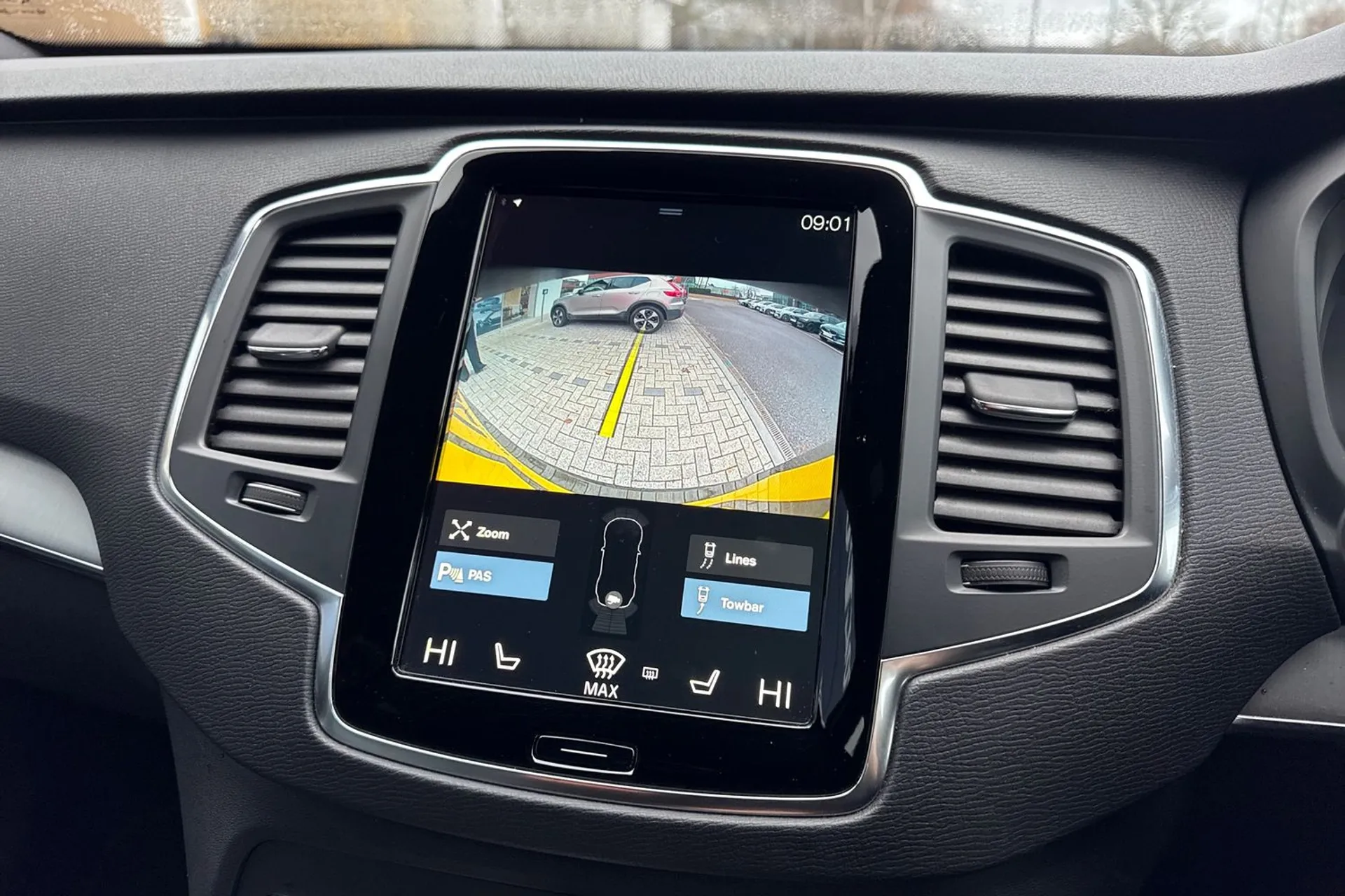 Volvo XC90 thumbnail image number 4