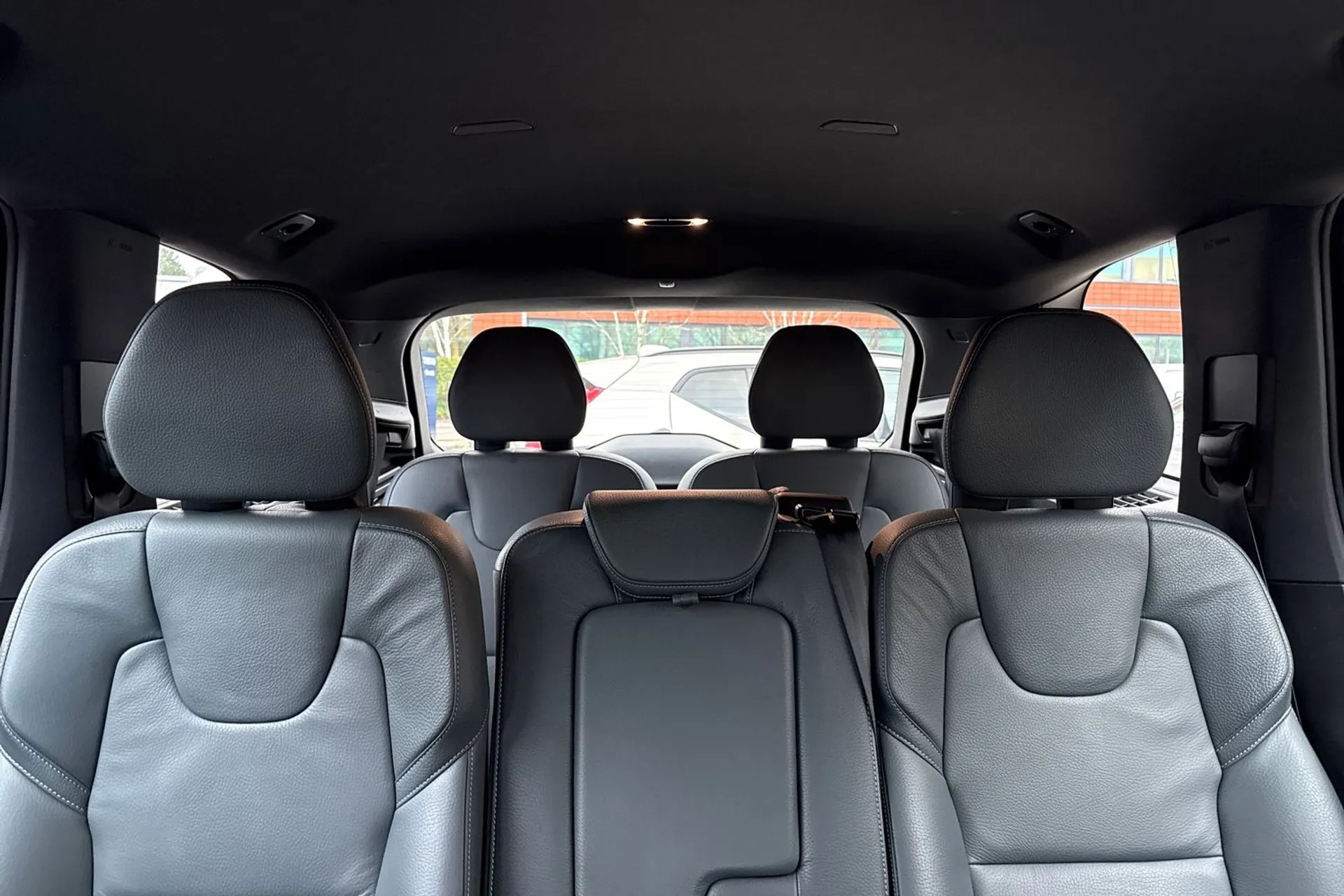 Volvo XC90 thumbnail image number 8