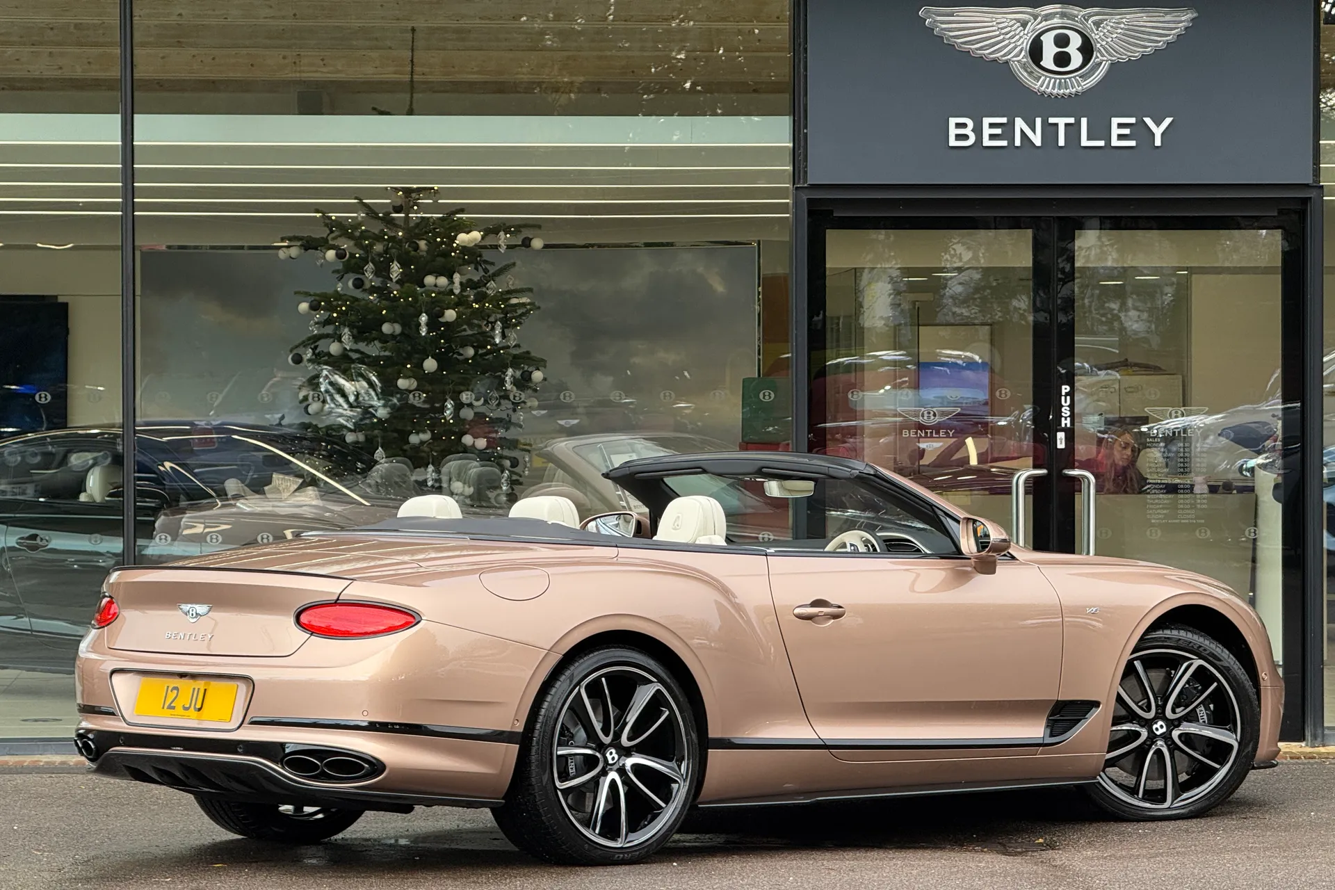 Bentley CONTINENTAL GTC thumbnail image number 46