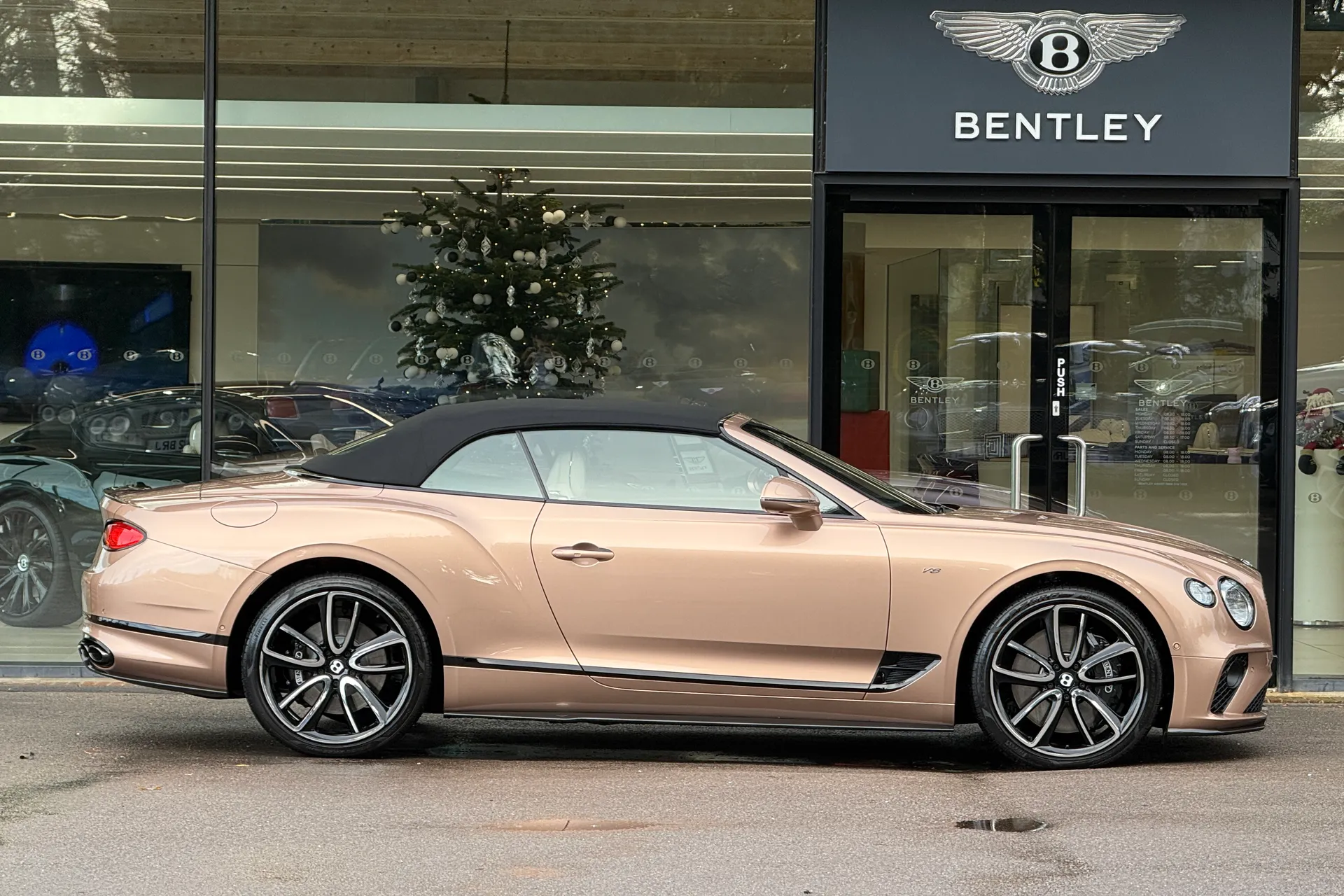 Bentley CONTINENTAL GTC thumbnail image number 45