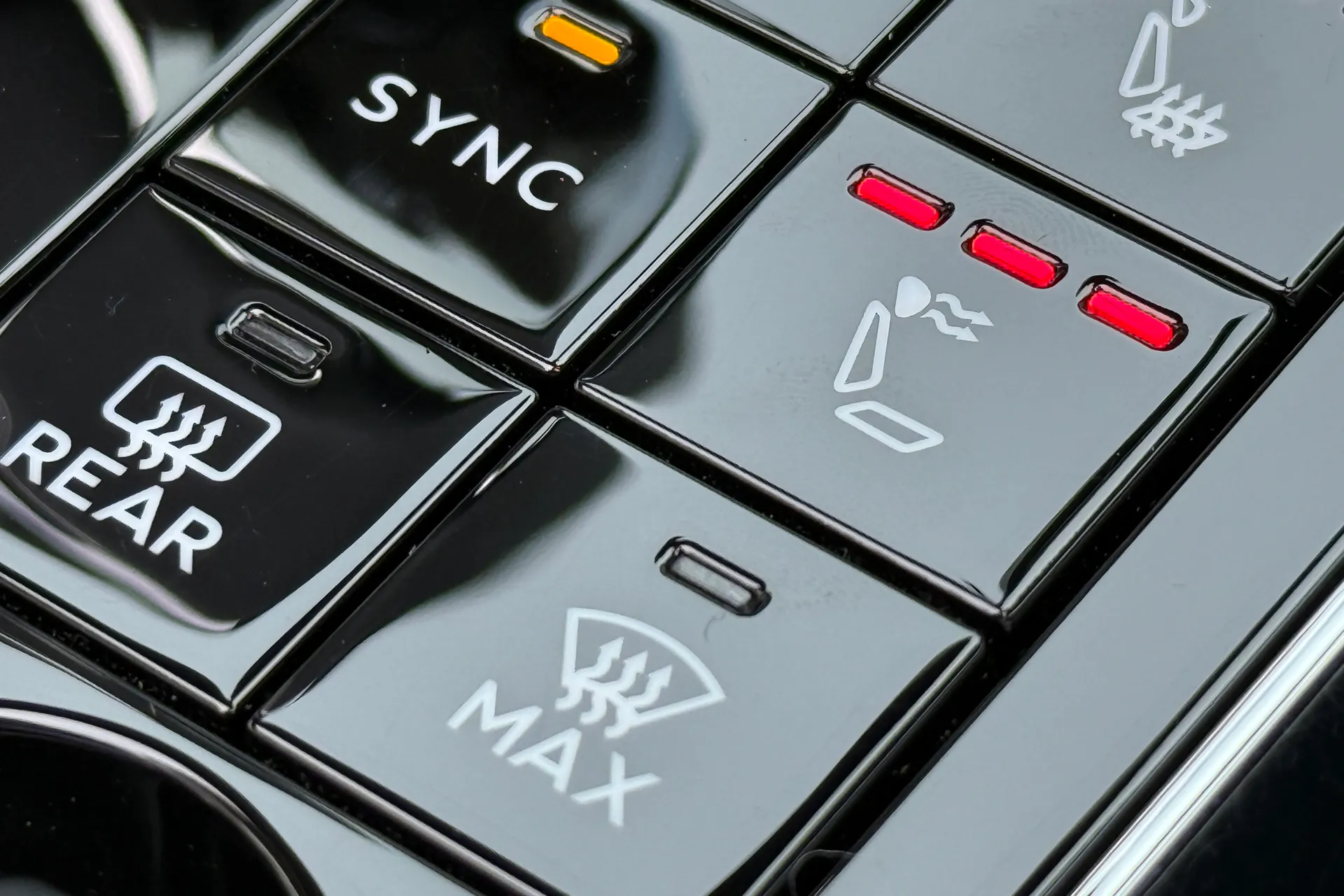 Bentley CONTINENTAL GTC thumbnail image number 39