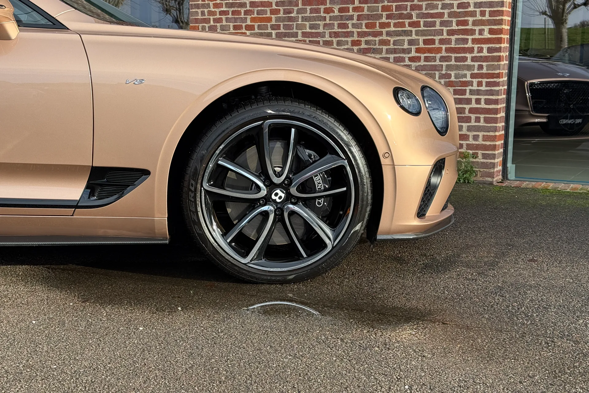 Bentley CONTINENTAL GTC thumbnail image number 53