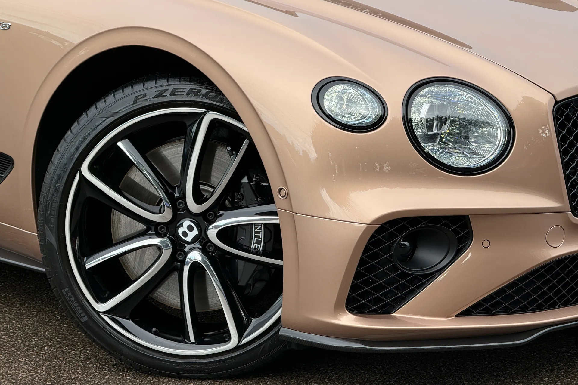 Bentley CONTINENTAL GTC thumbnail image number 2