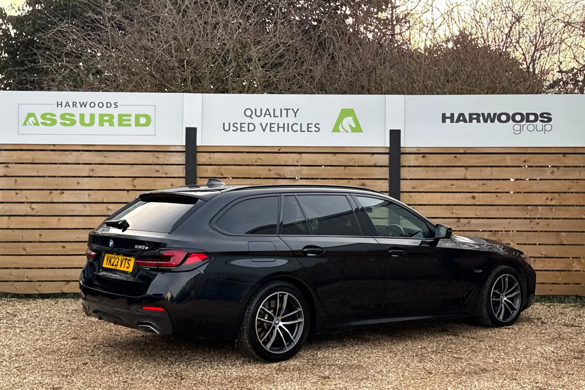 BMW 5 SERIES thumbnail image number 8