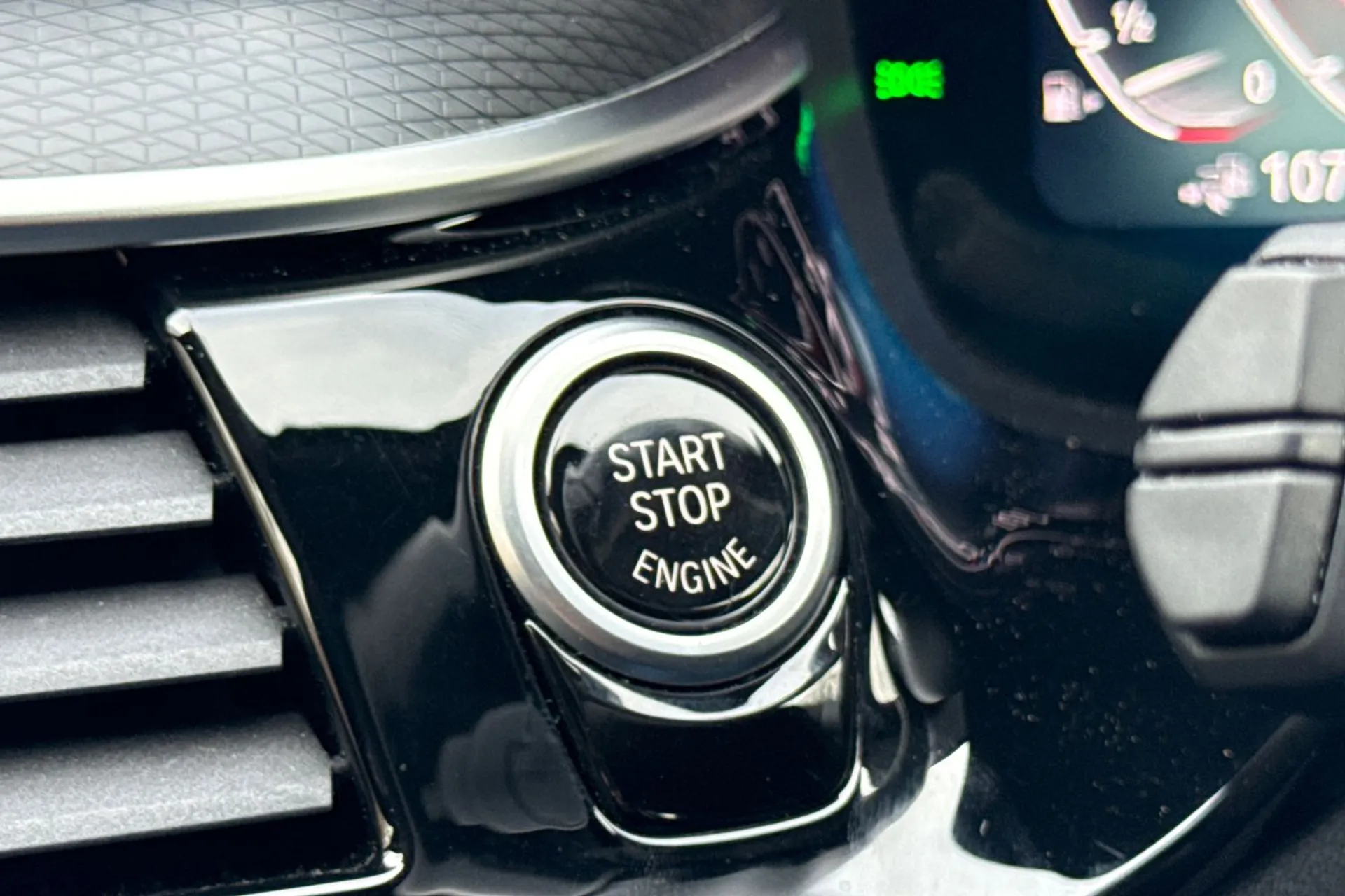 BMW 5 SERIES thumbnail image number 48