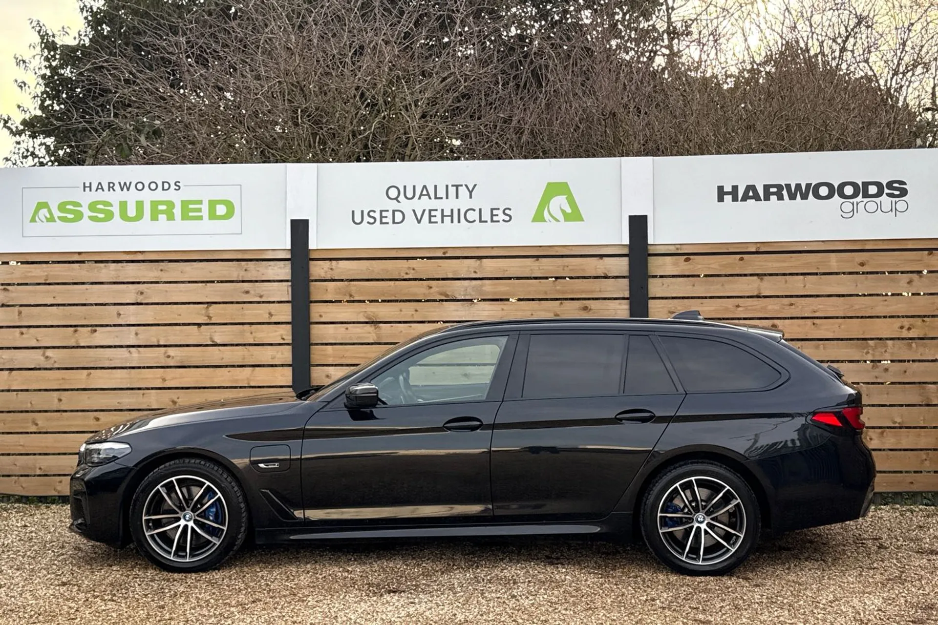 BMW 5 SERIES thumbnail image number 11