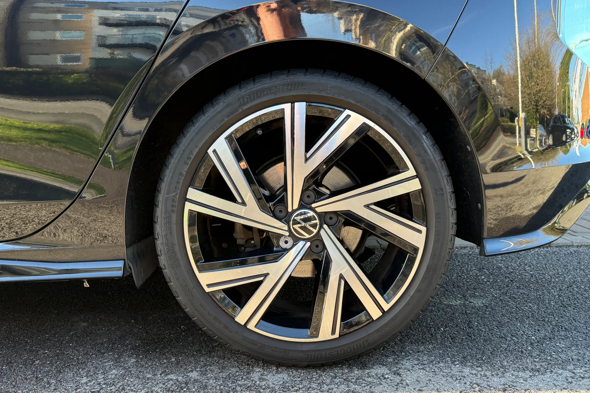 VOLKSWAGEN GOLF thumbnail image number 48