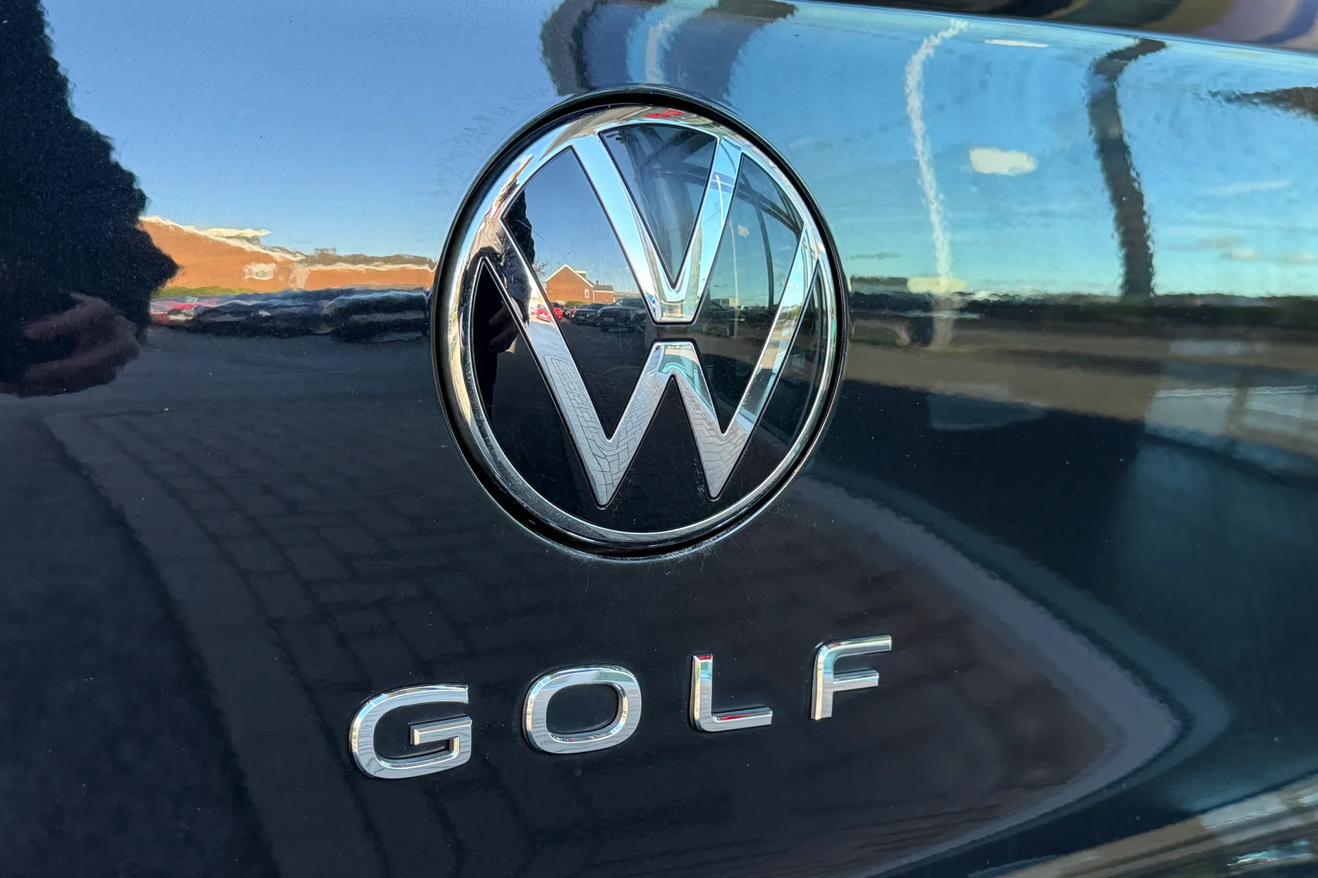 VOLKSWAGEN GOLF thumbnail image number 43