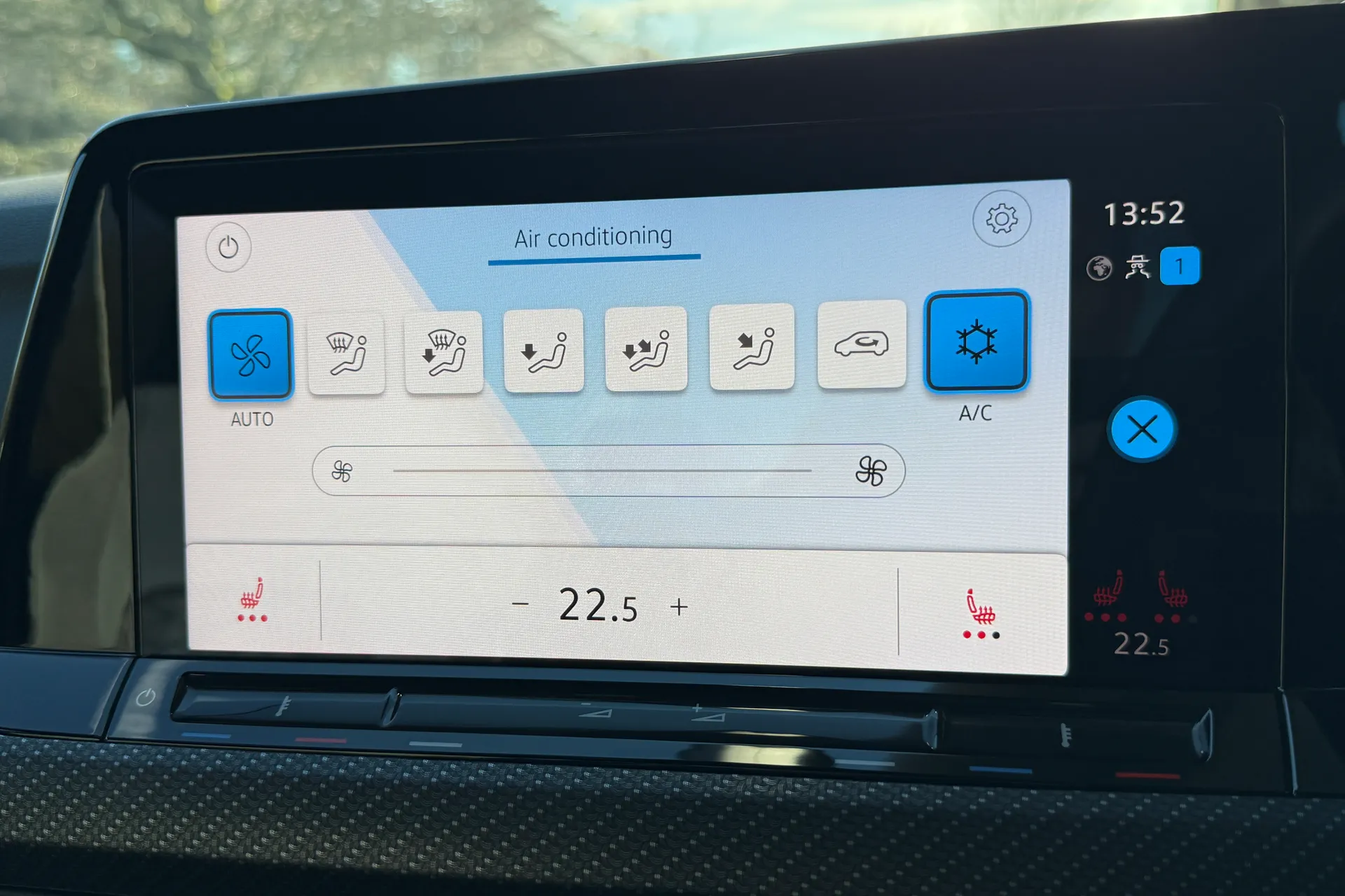 VOLKSWAGEN GOLF thumbnail image number 5