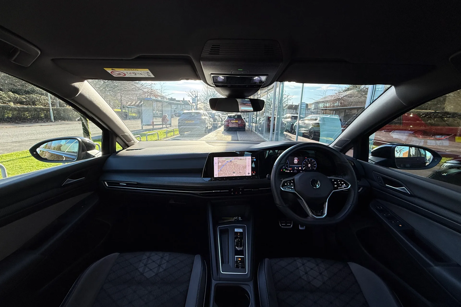 VOLKSWAGEN GOLF thumbnail image number 3