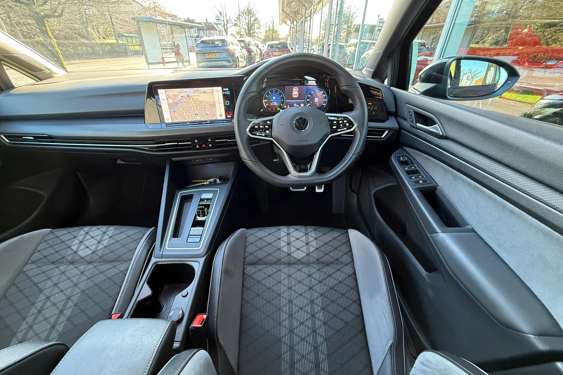 VOLKSWAGEN GOLF thumbnail image number 40