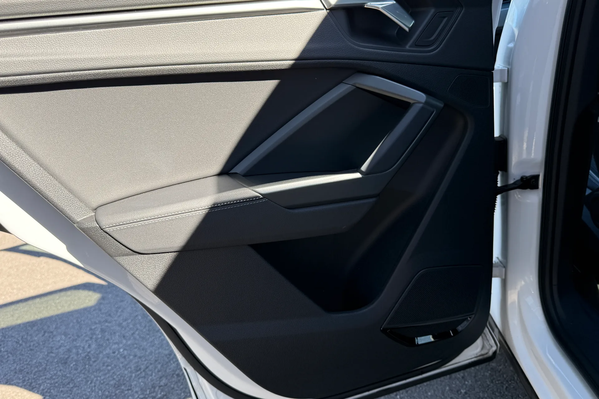 Audi Q3 thumbnail image number 41