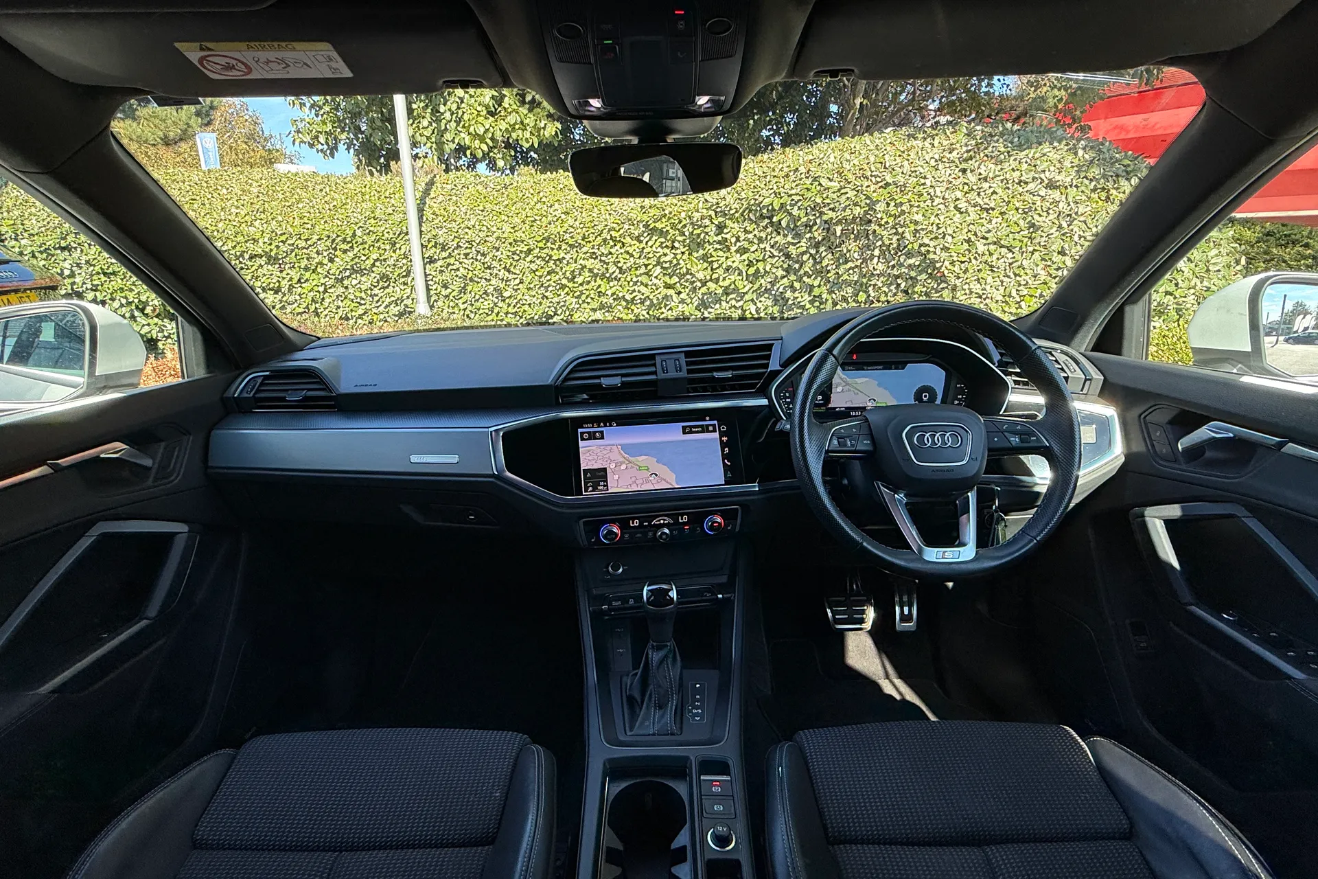 Audi Q3 thumbnail image number 5